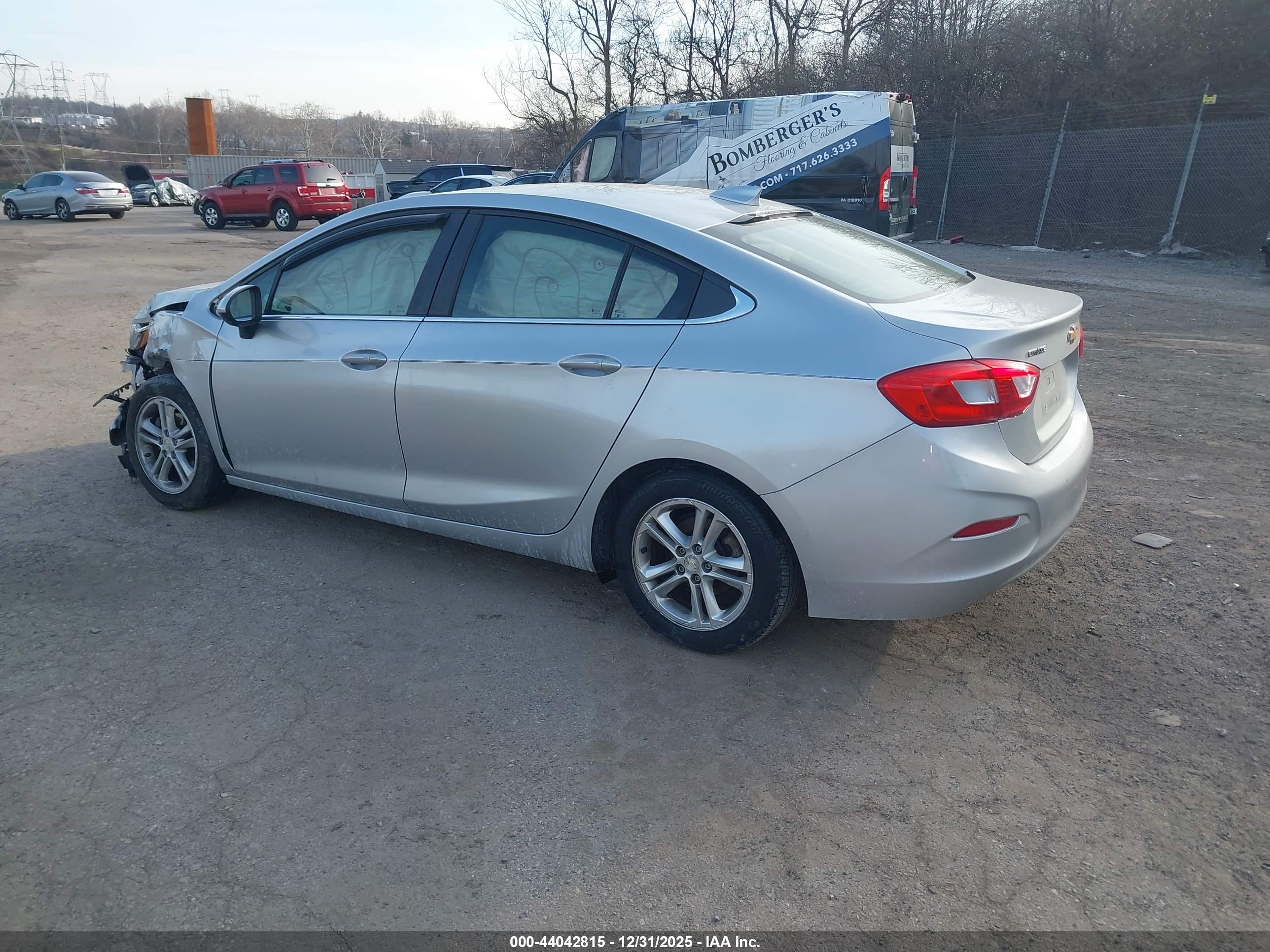 CHEVROLET CRUZE image 3