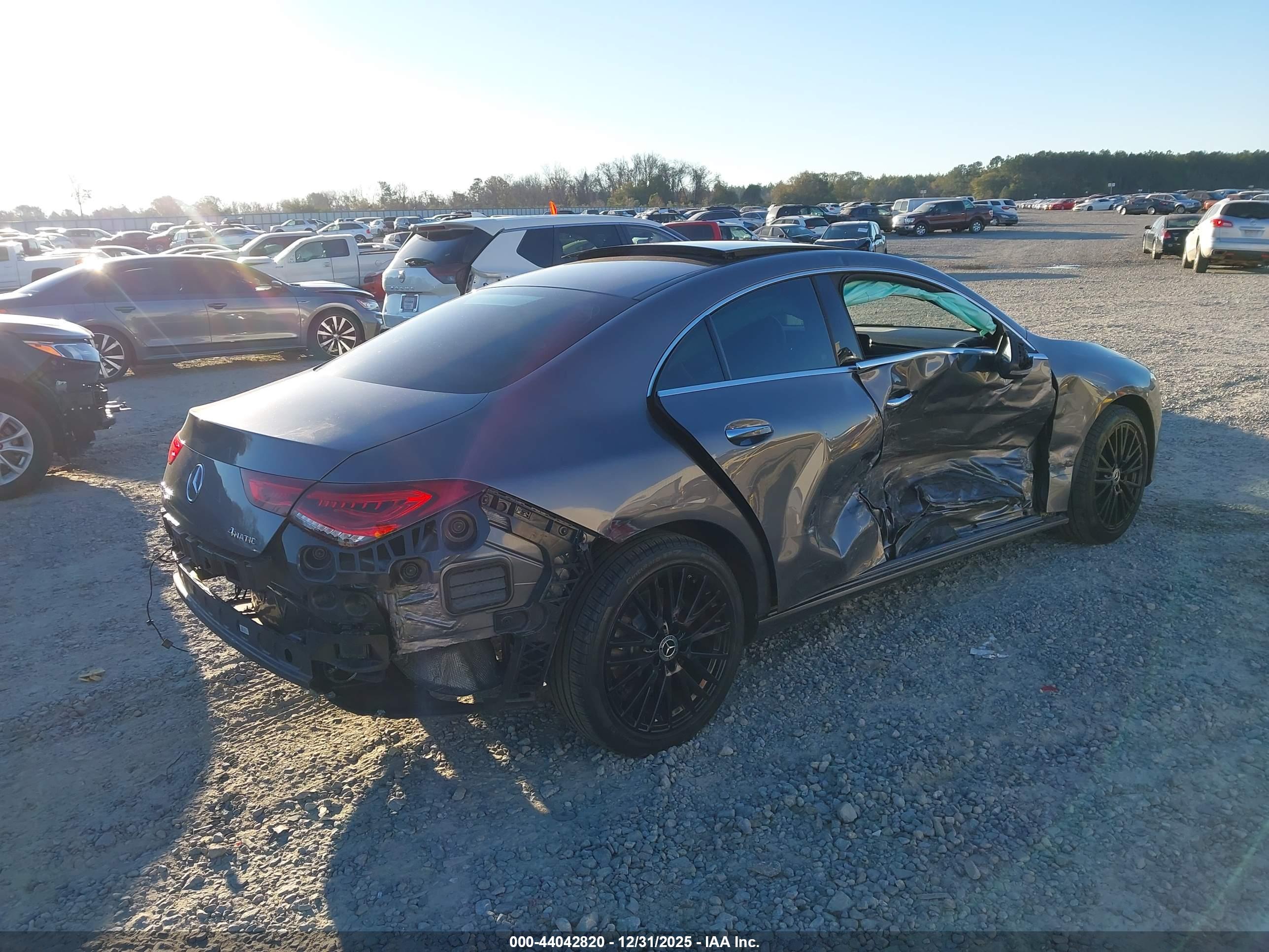MERCEDES-BENZ CLA image 4