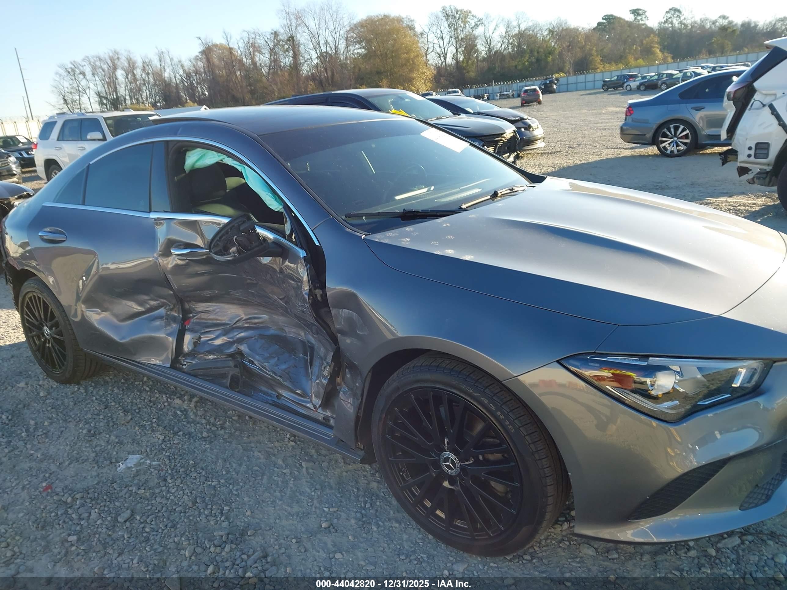 MERCEDES-BENZ CLA image 6