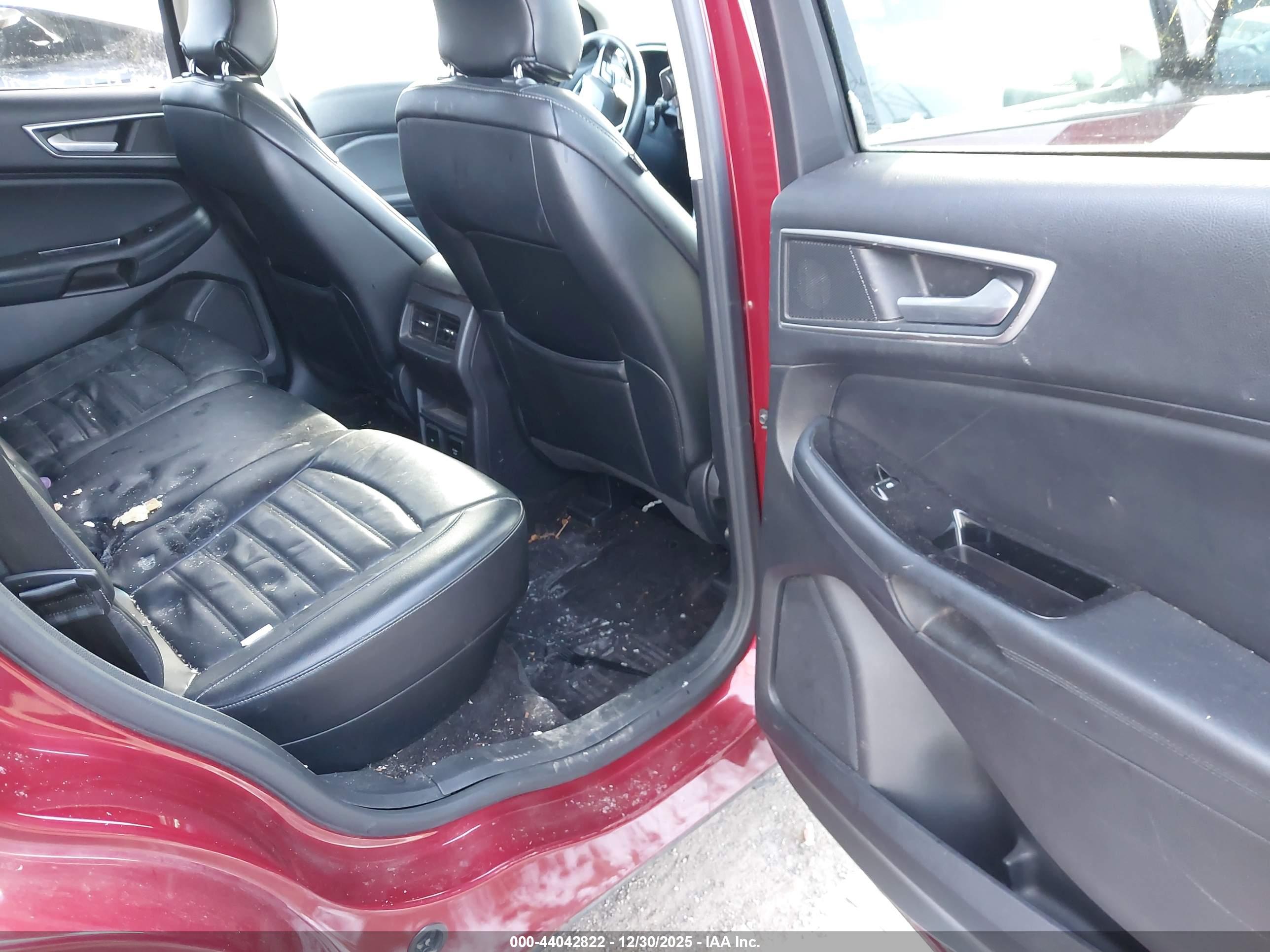 FORD EDGE image 8