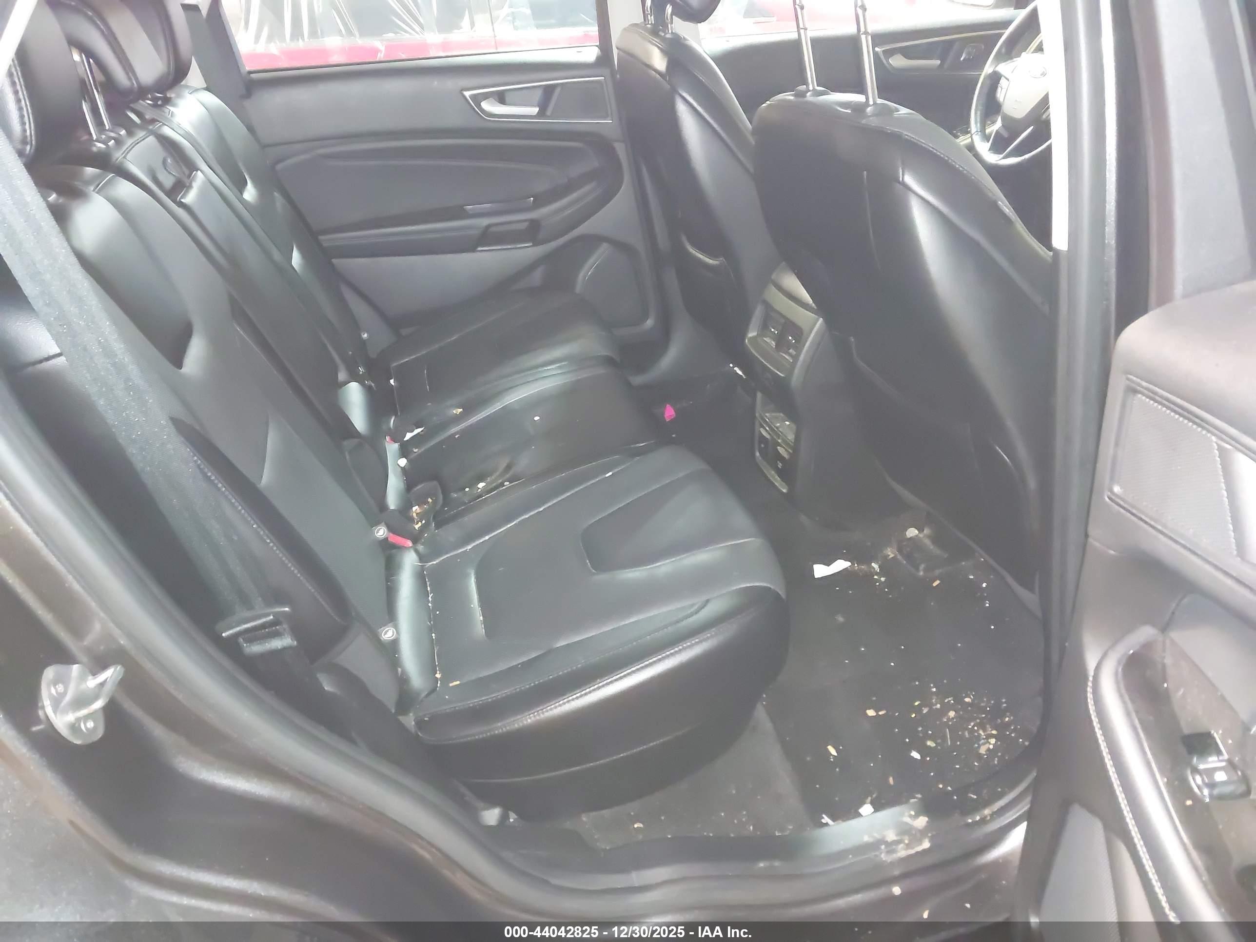 FORD EDGE image 8
