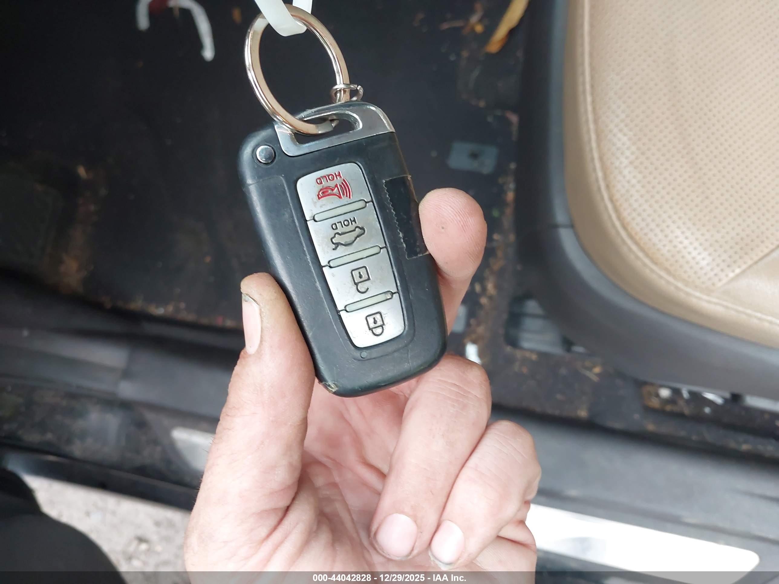 HYUNDAI SONATA image 11