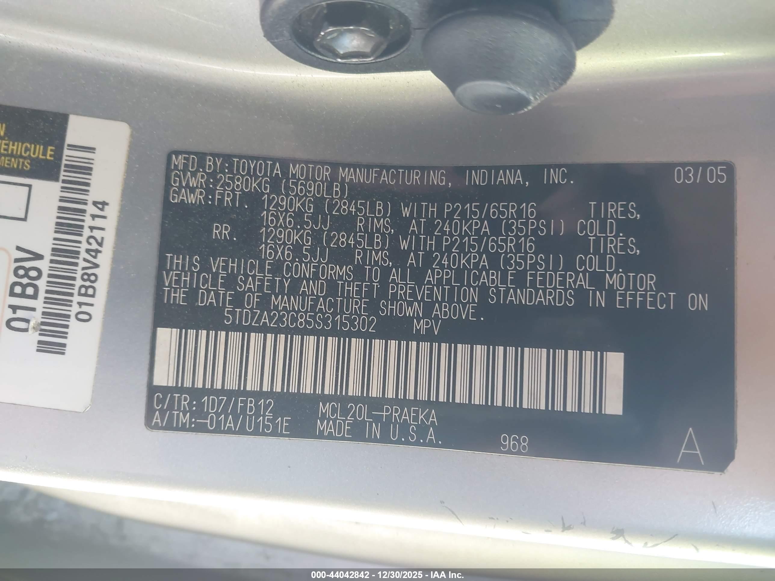TOYOTA SIENNA image 9