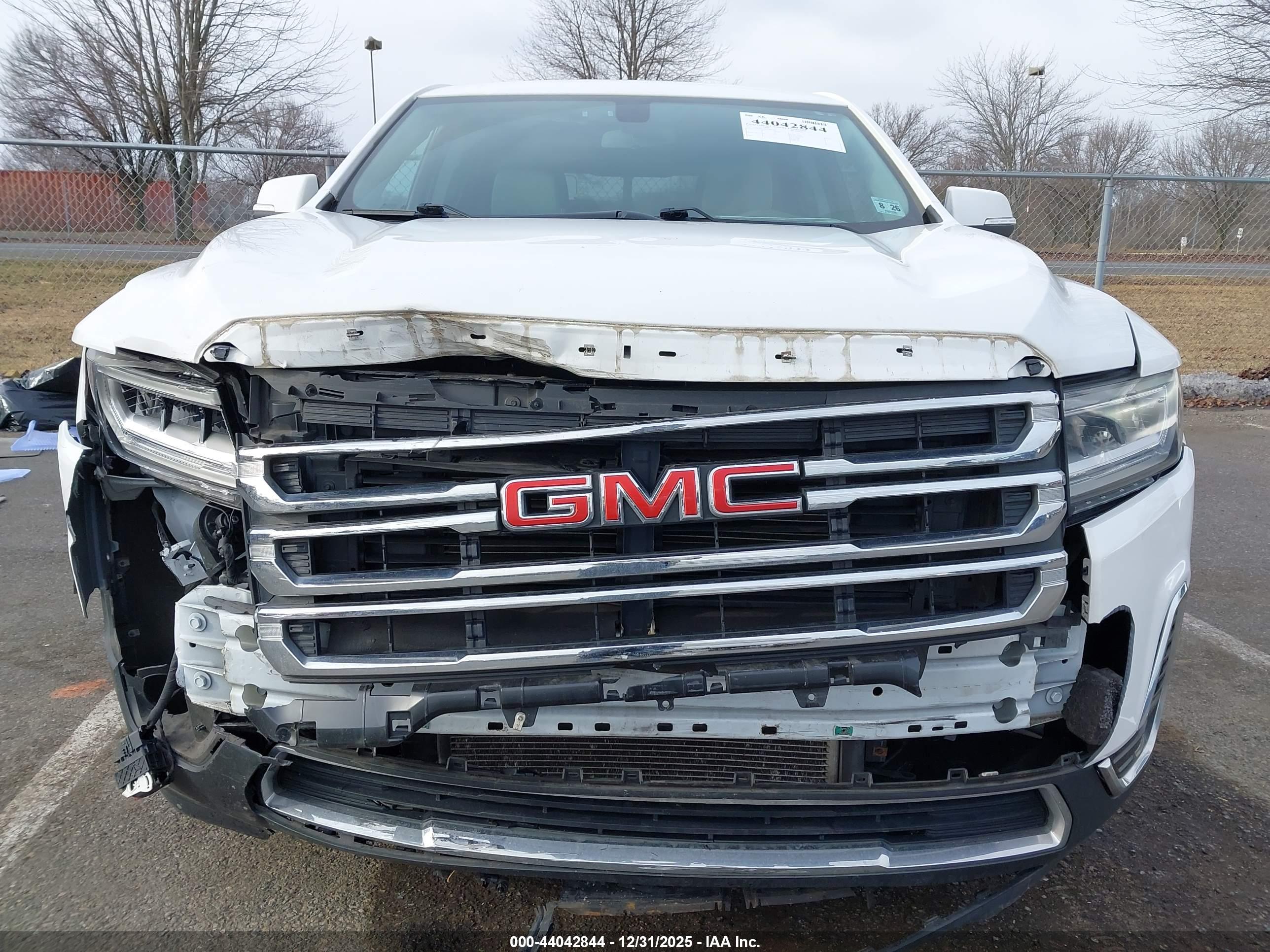 GMC ACADIA image 6
