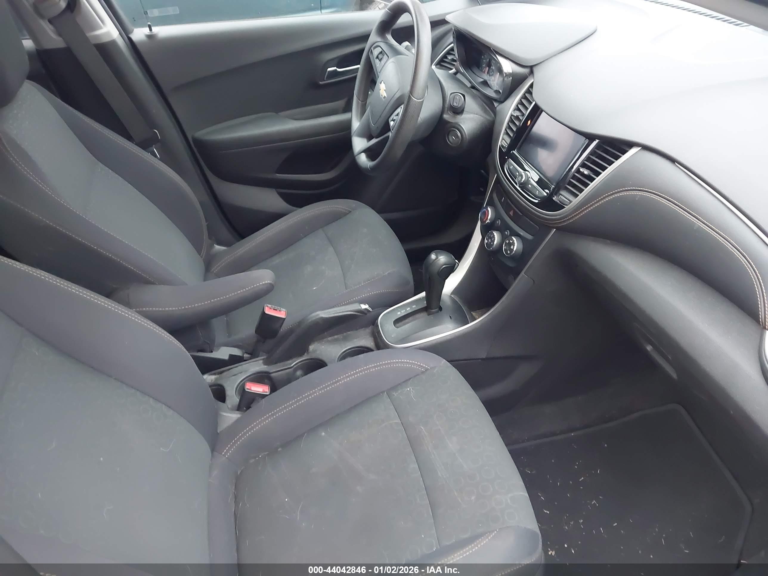 CHEVROLET TRAX image 5