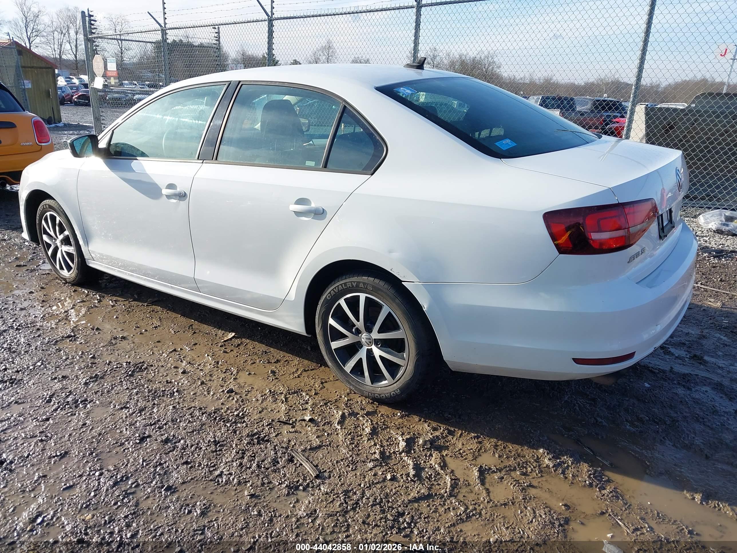 VOLKSWAGEN JETTA image 3