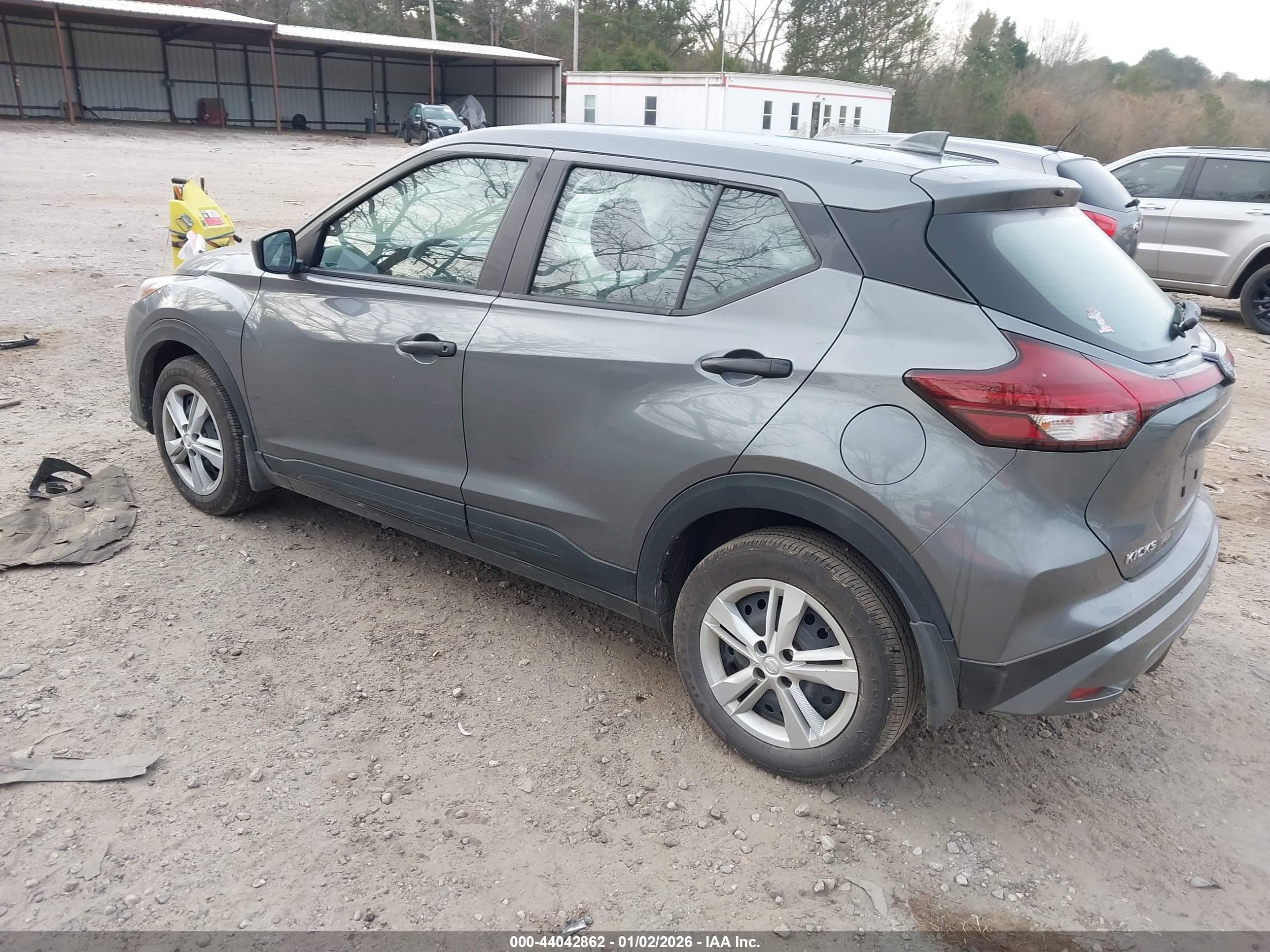 NISSAN KICKS image 3