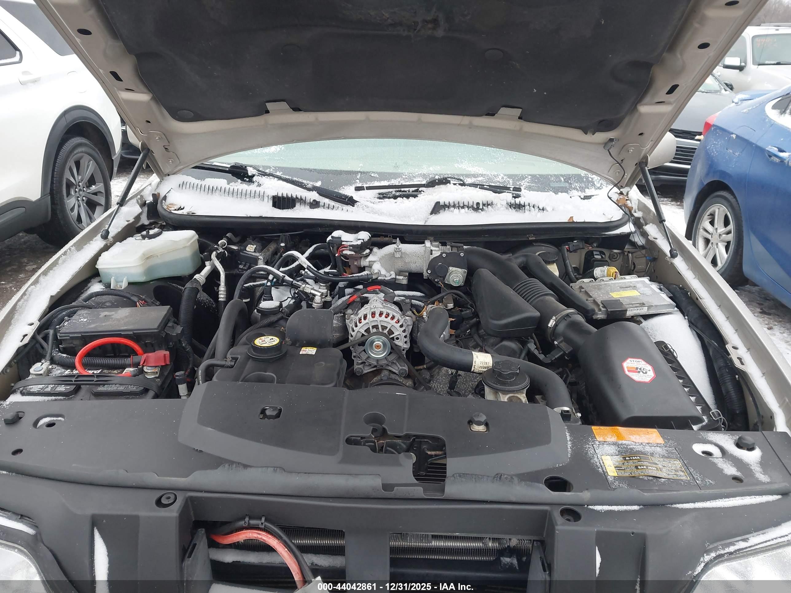 LINCOLN TOWN image 10