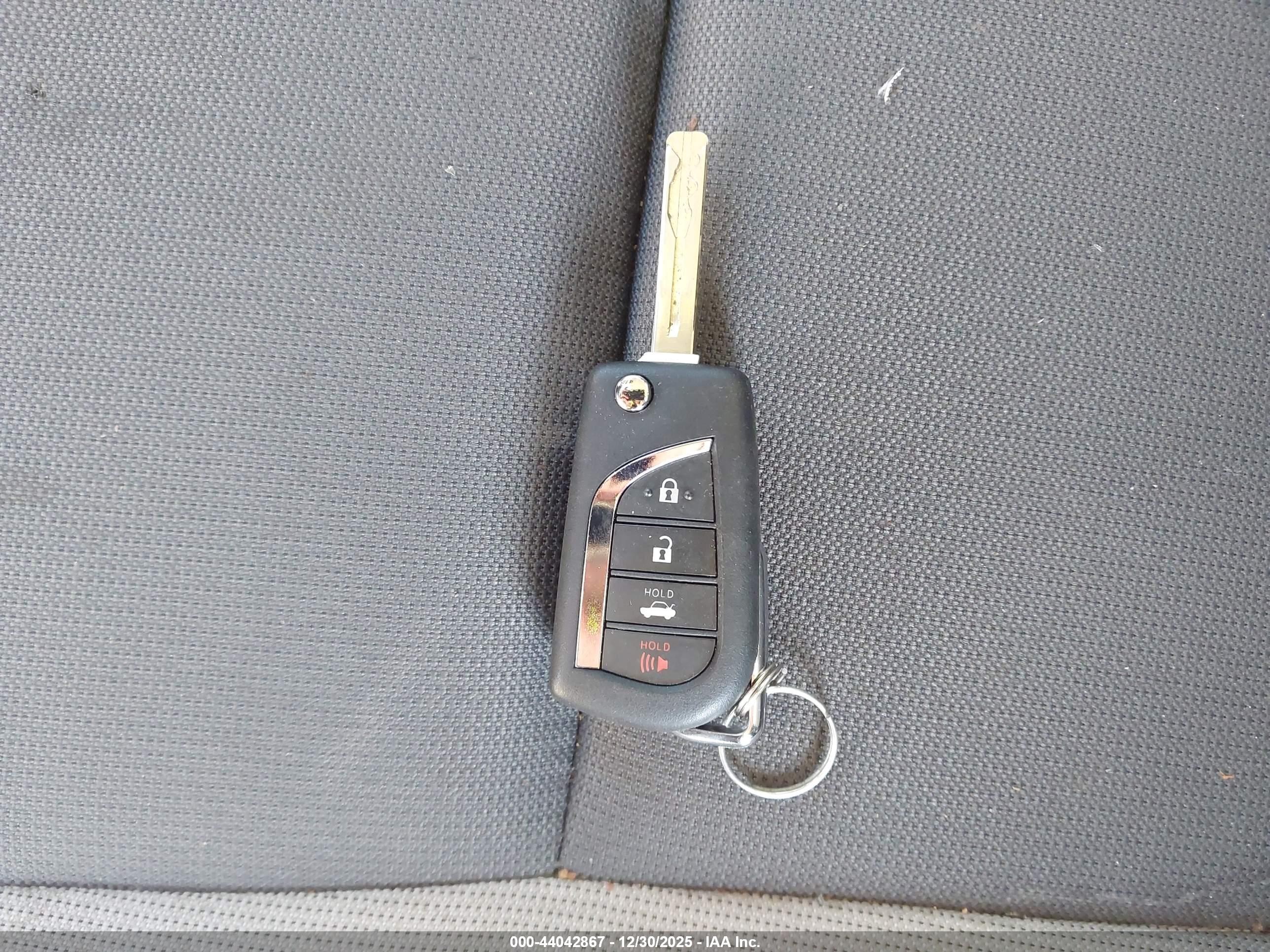 TOYOTA COROLLA image 11