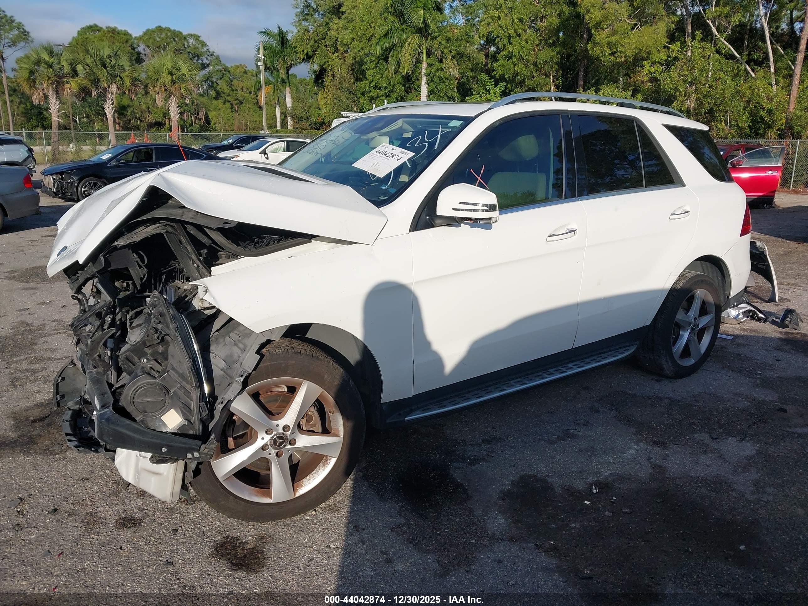 MERCEDES-BENZ GLE image 2