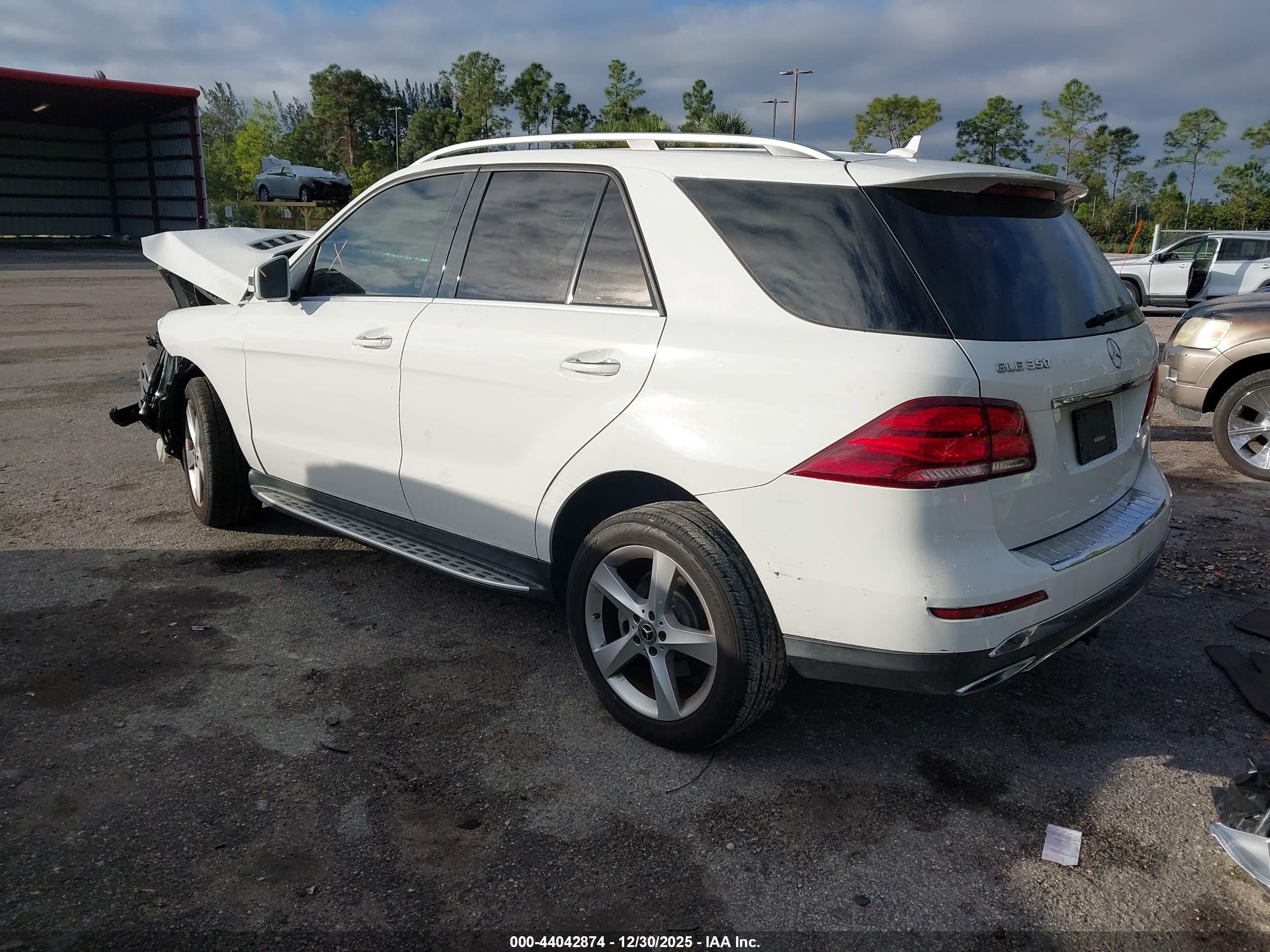 MERCEDES-BENZ GLE image 3