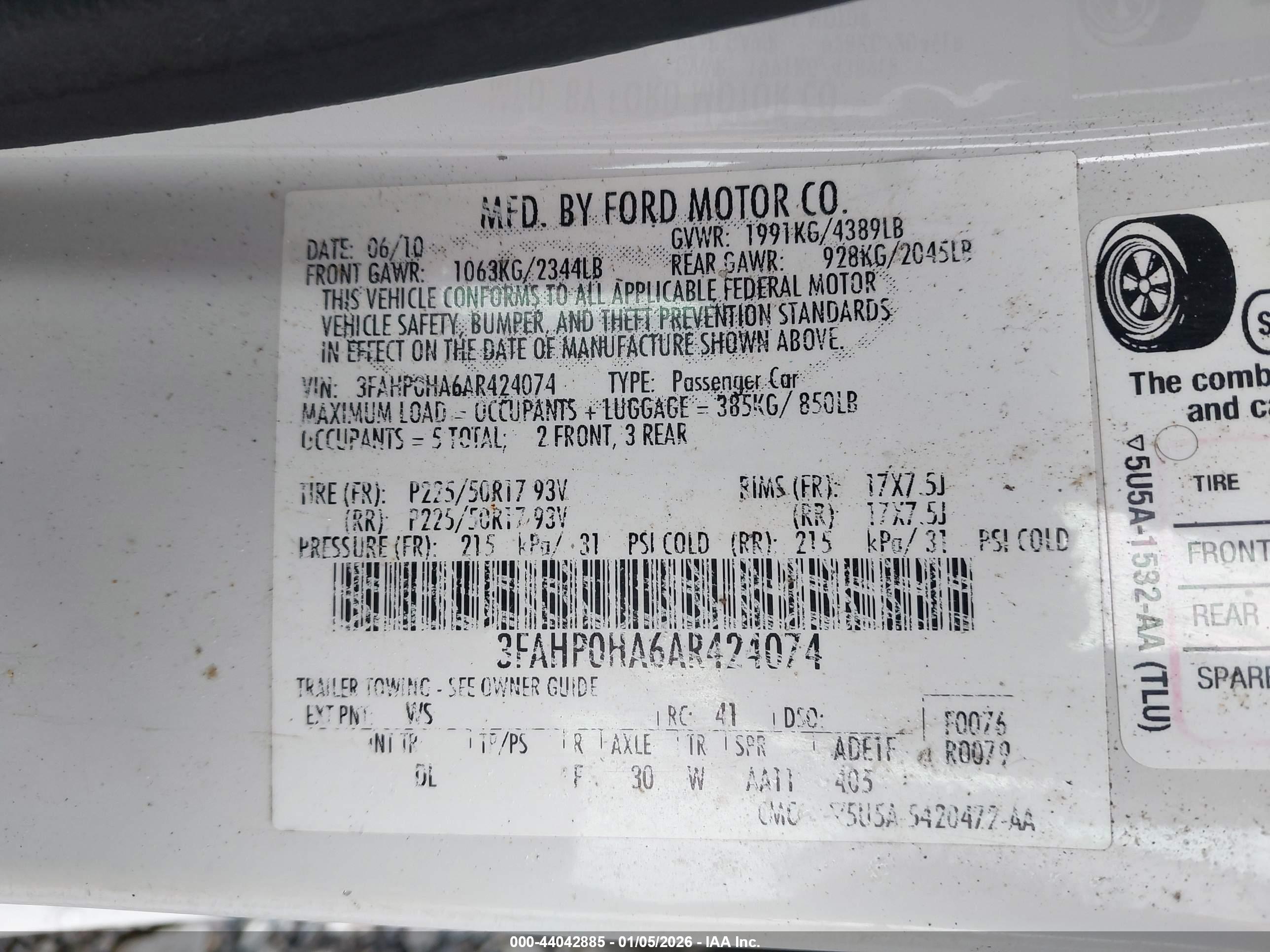 FORD FUSION image 9