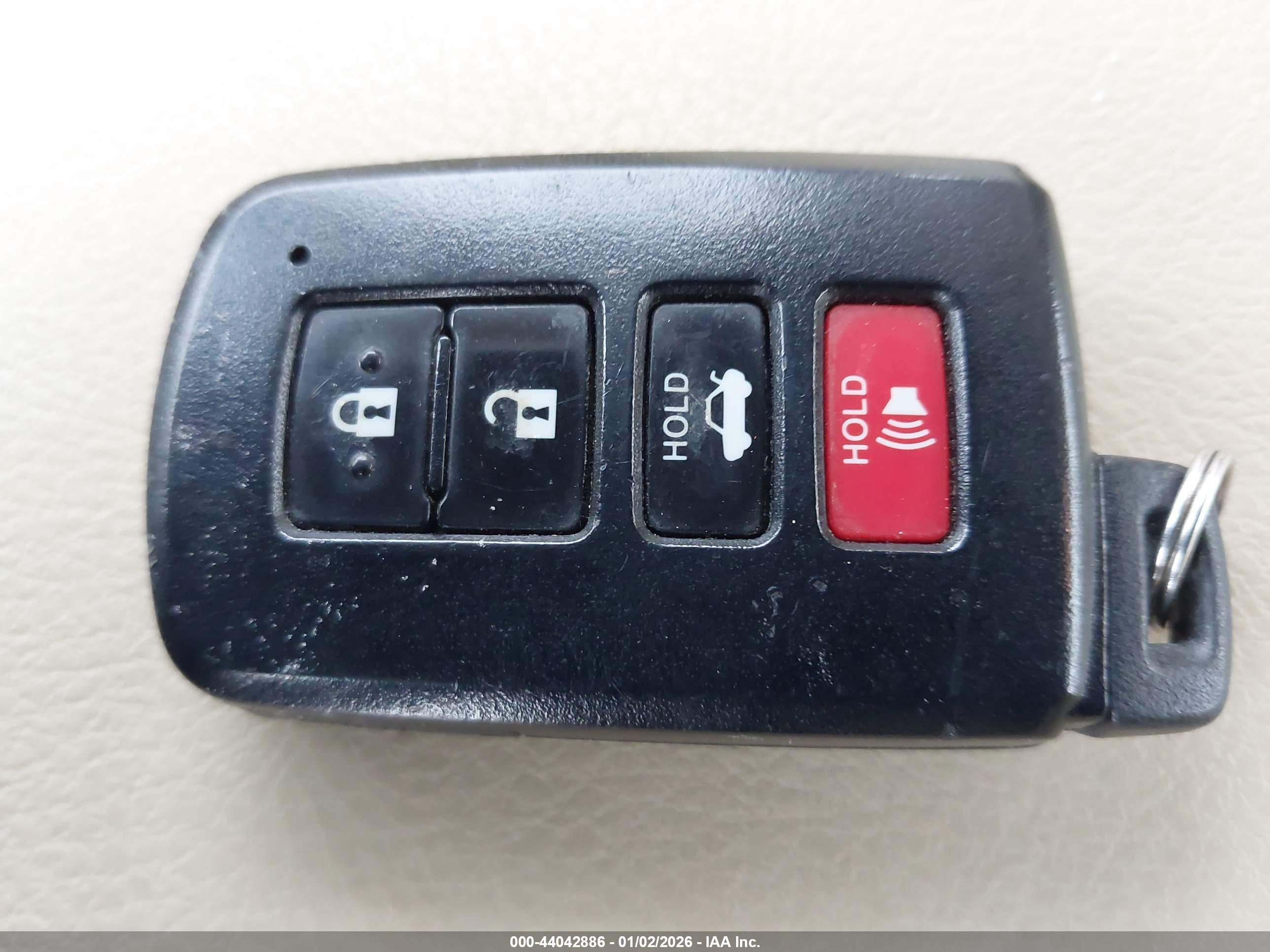 TOYOTA CAMRY image 11