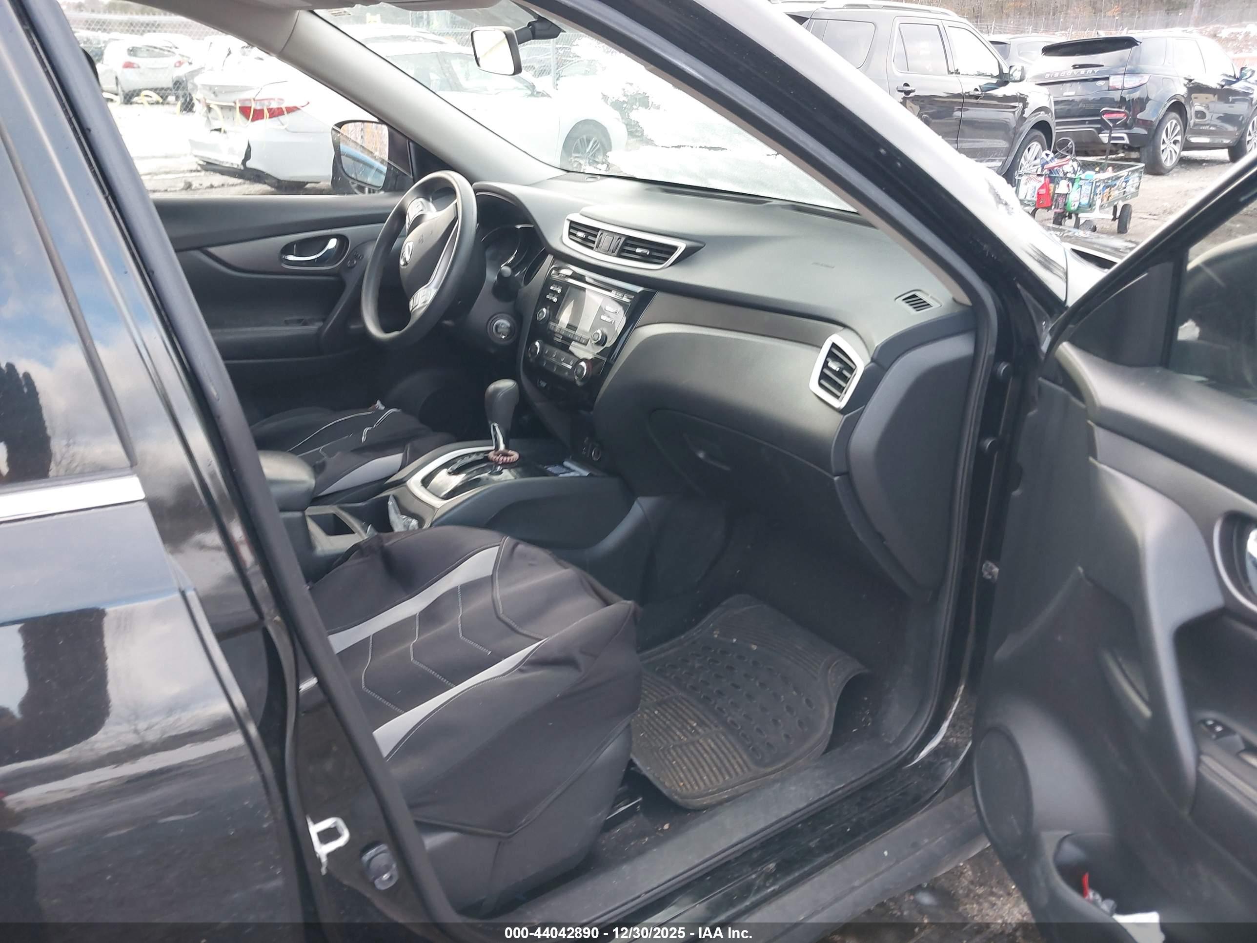 NISSAN ROGUE image 5
