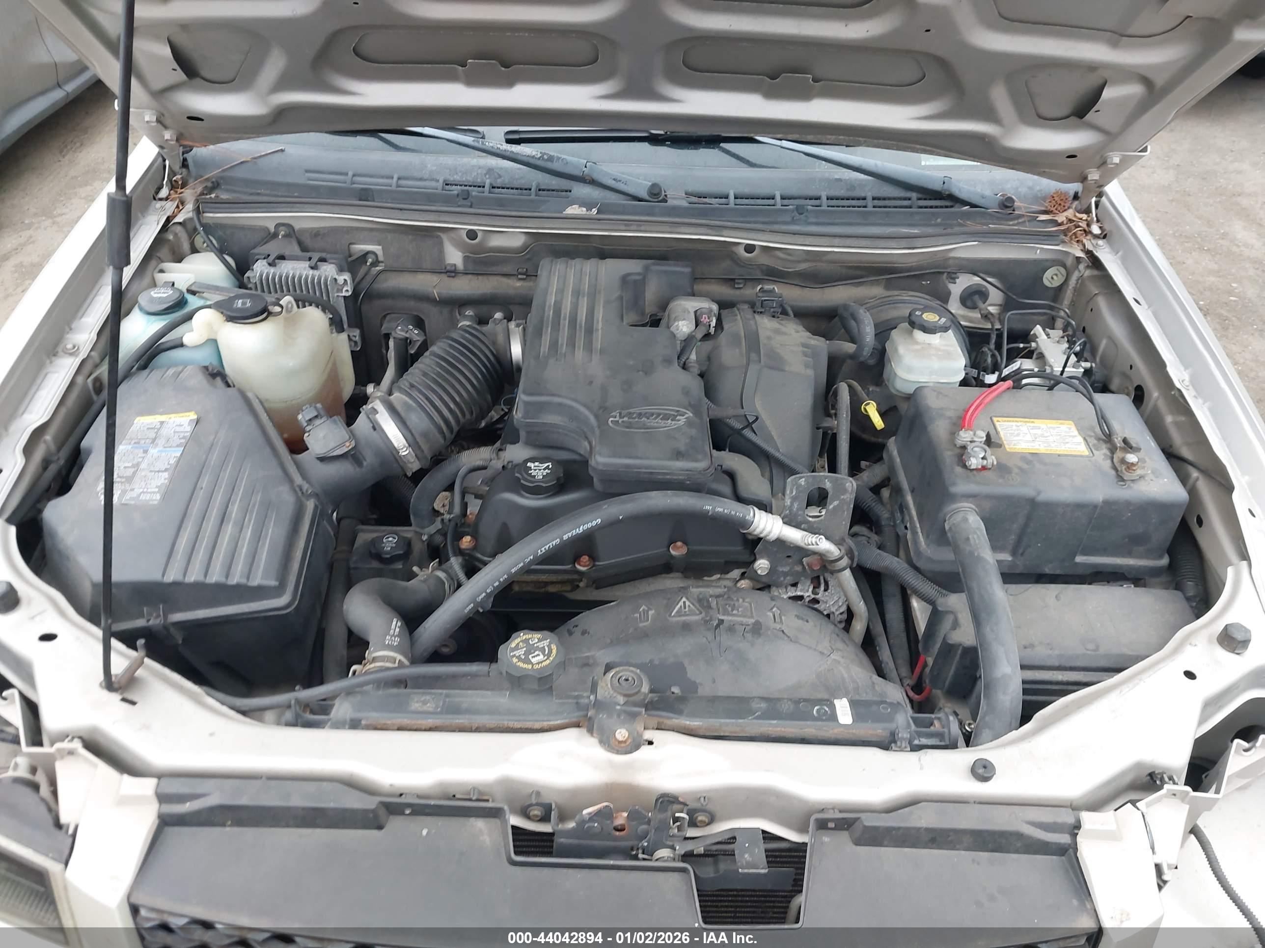 CHEVROLET COLORADO image 10