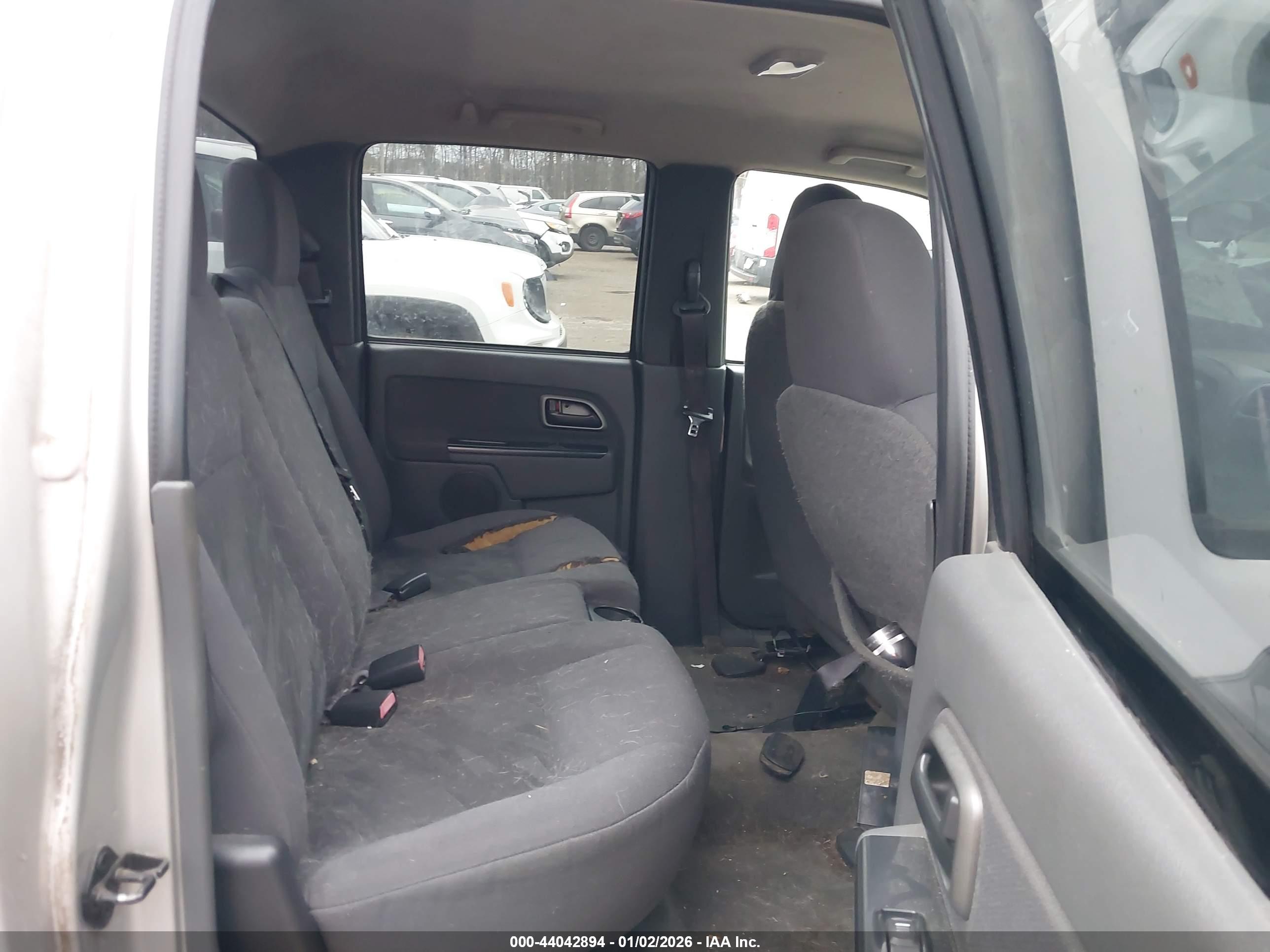 CHEVROLET COLORADO image 8