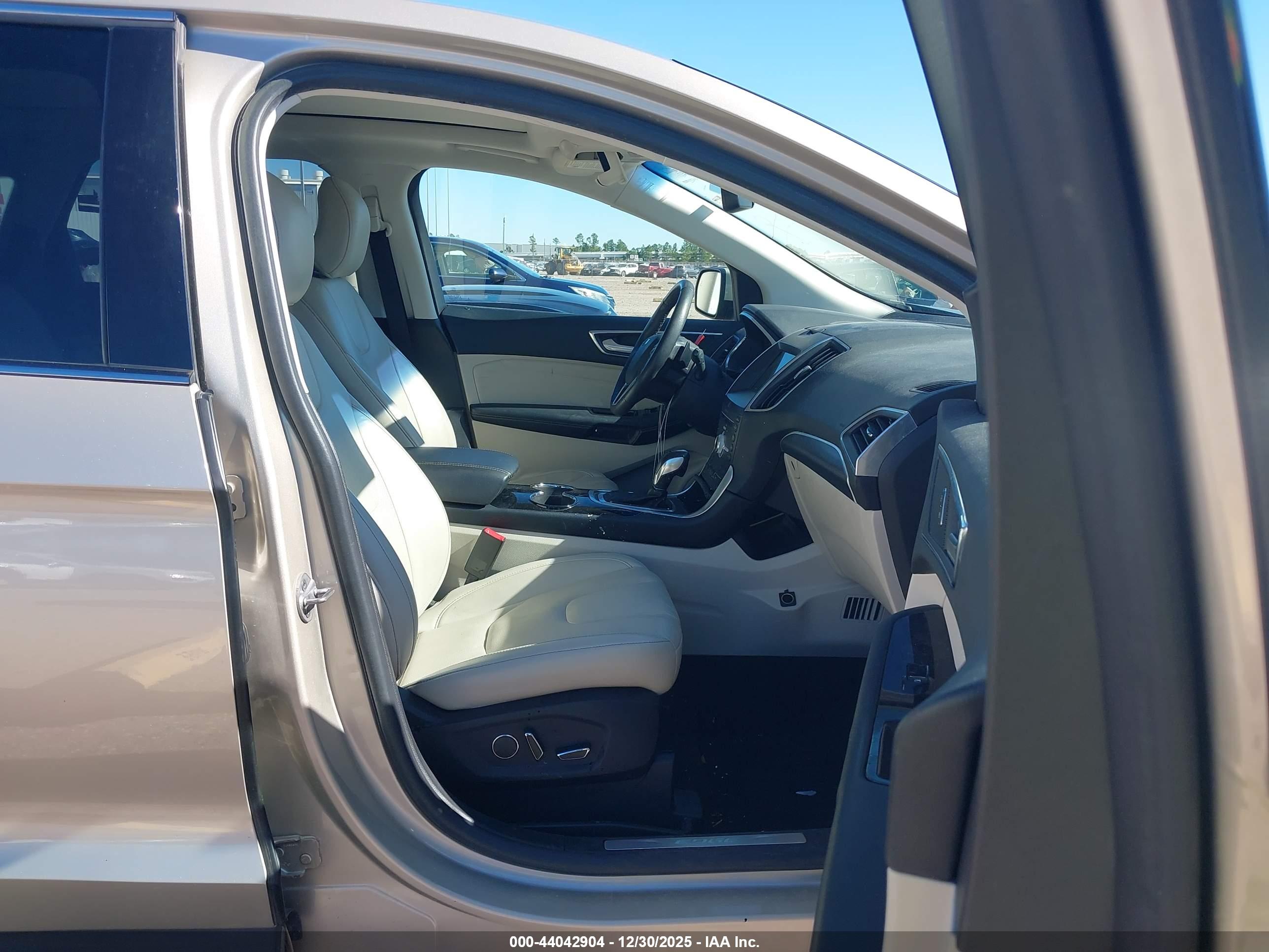 FORD EDGE image 5