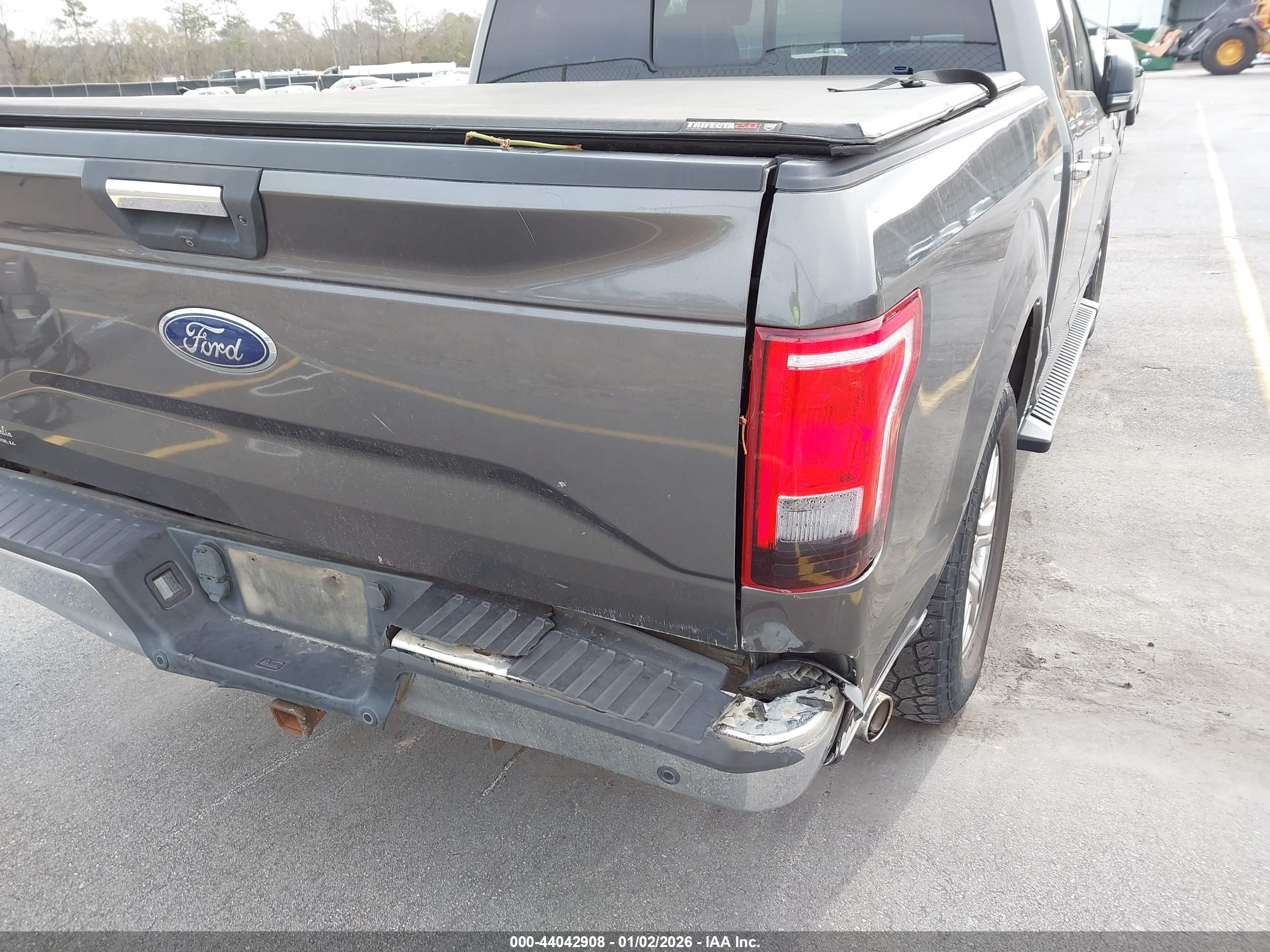 FORD F-150 image 6