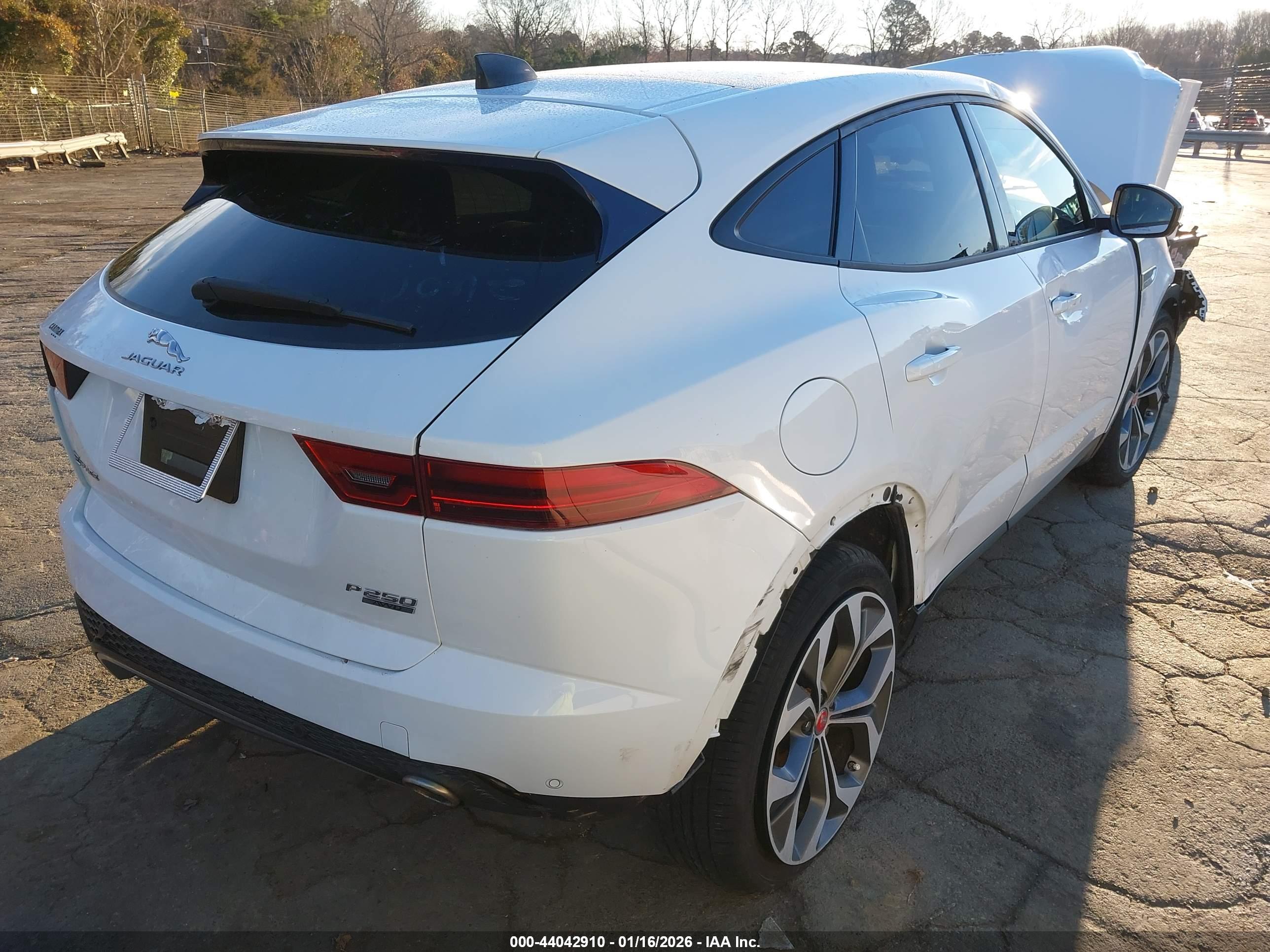 JAGUAR E-PACE image 4