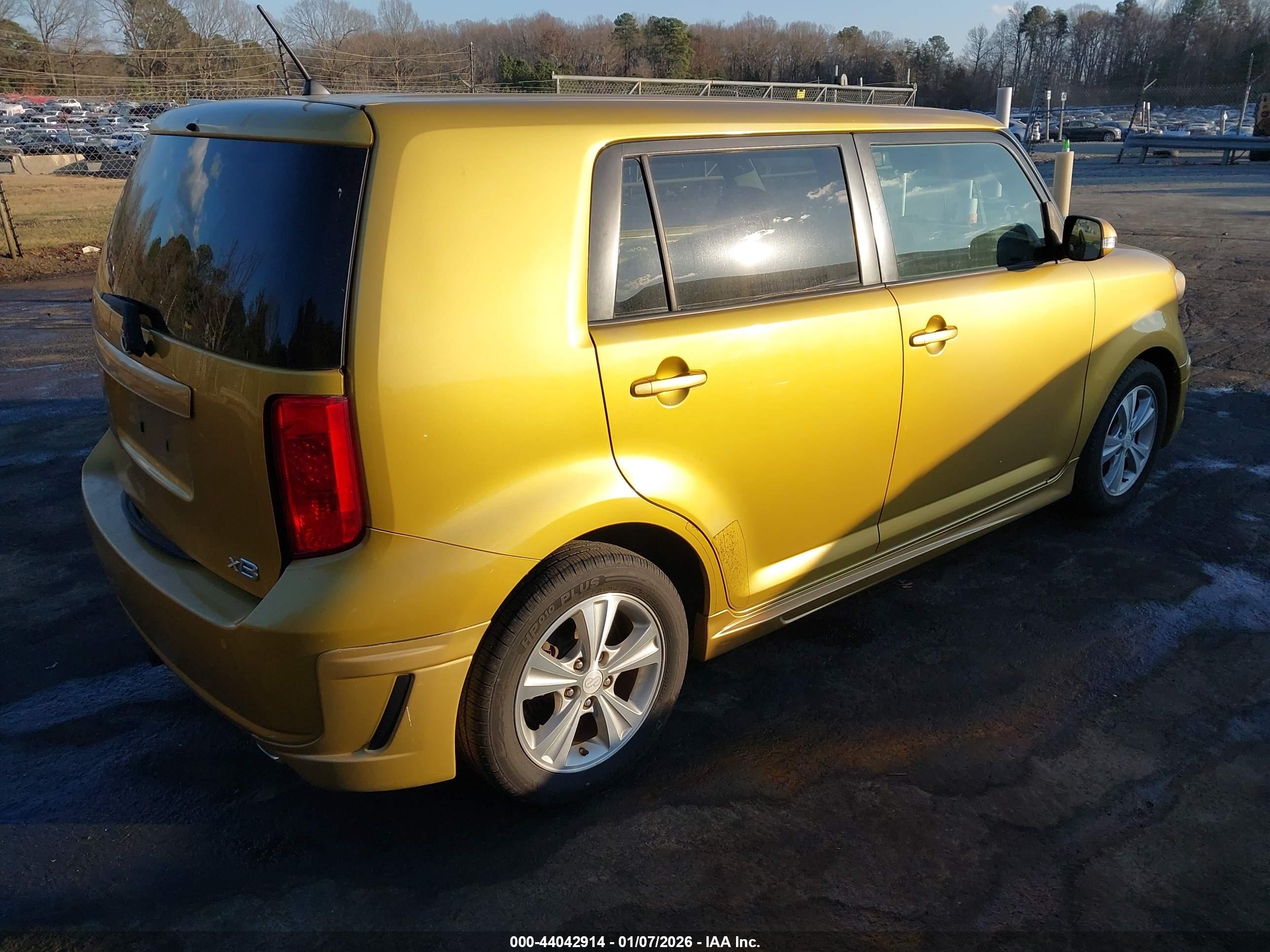 SCION XB image 4