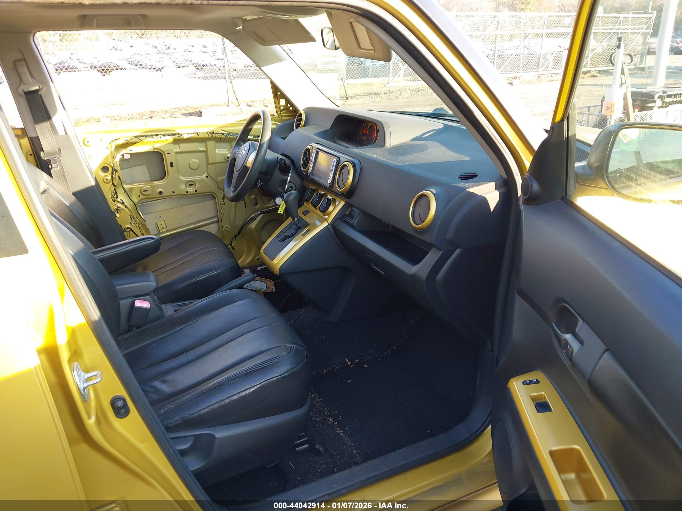 SCION XB image 5