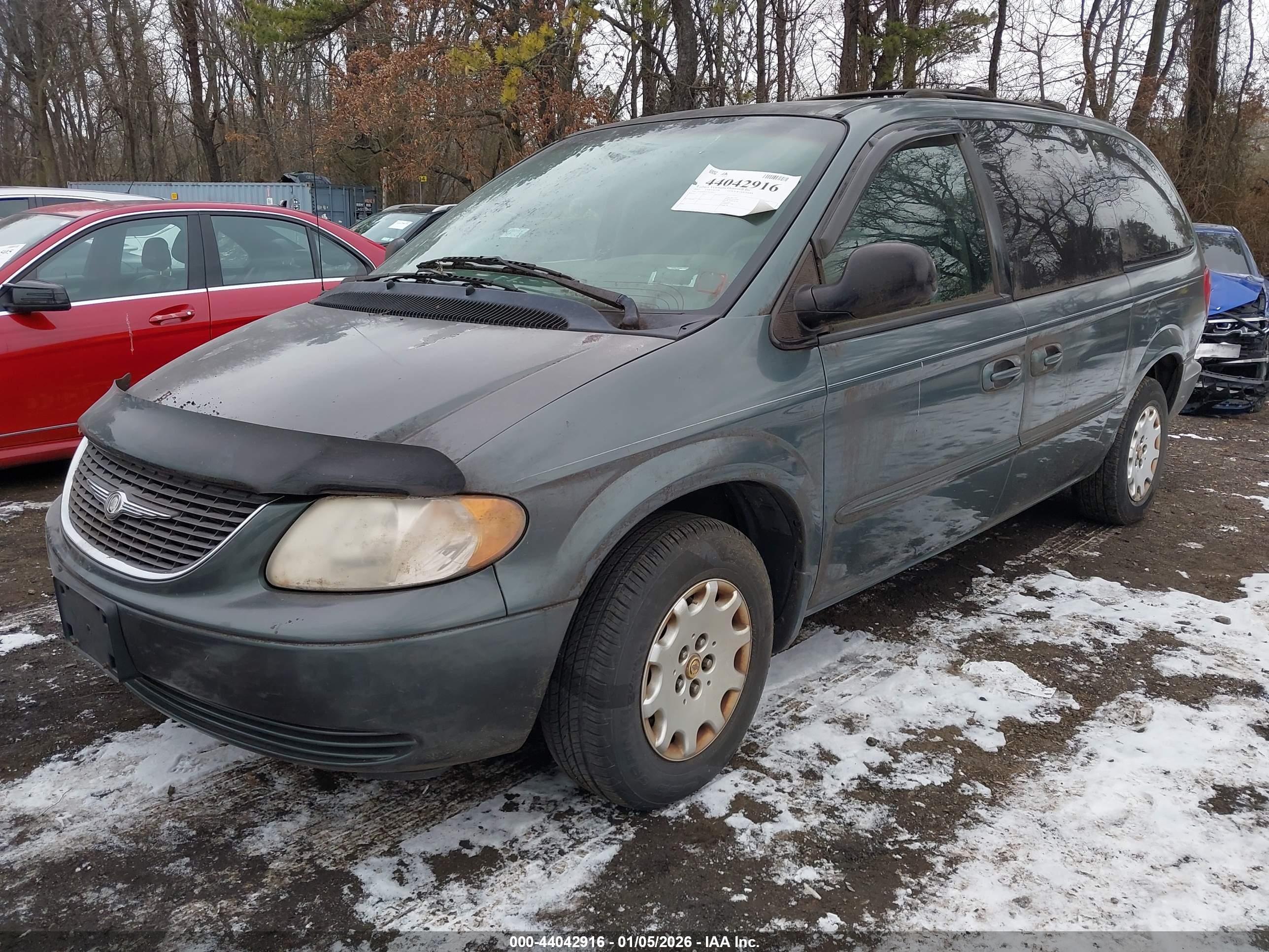 CHRYSLER TOWN image 2