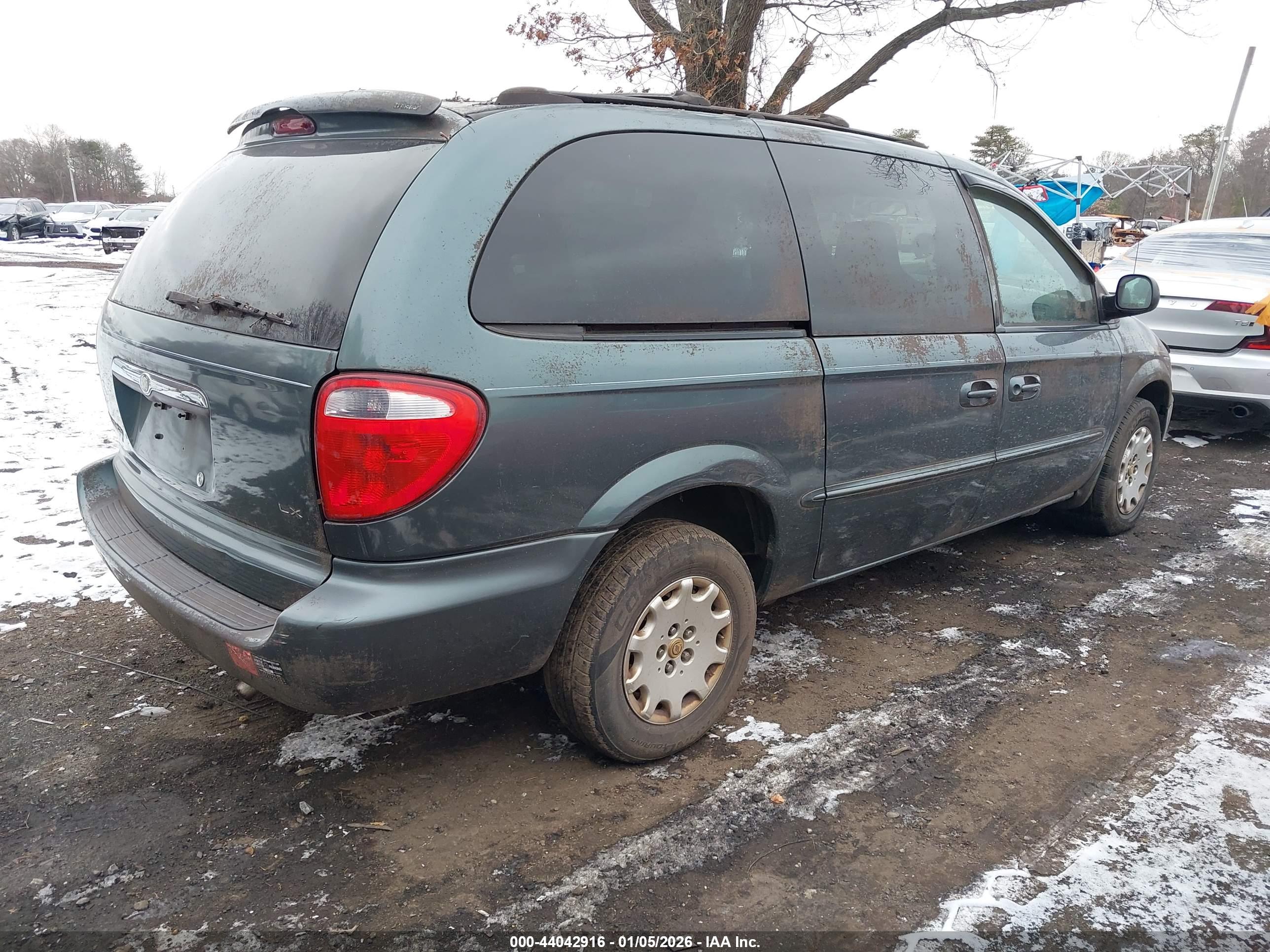 CHRYSLER TOWN image 4