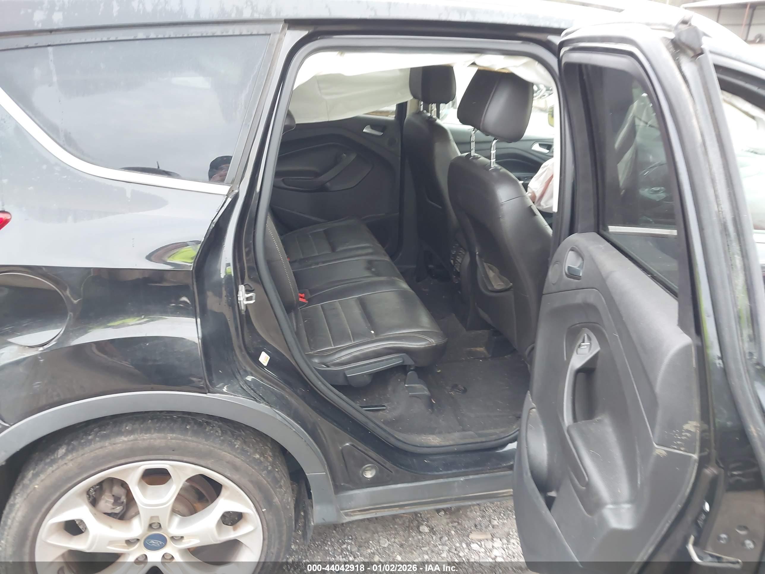 FORD ESCAPE image 8