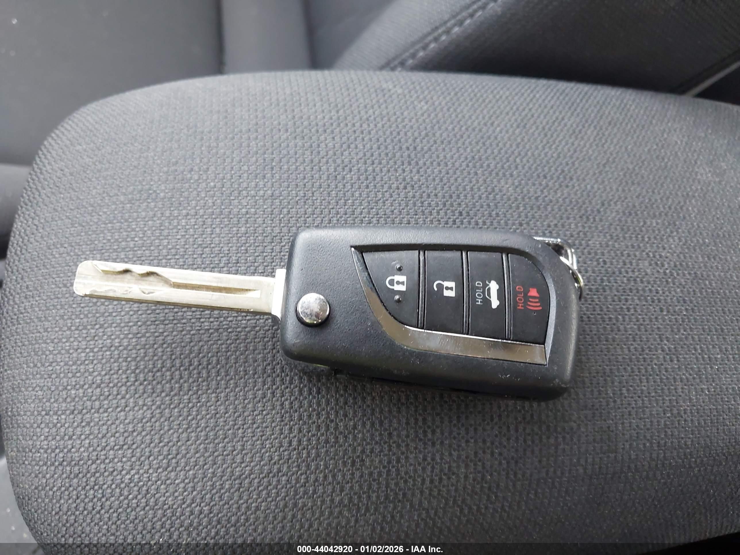TOYOTA COROLLA image 11