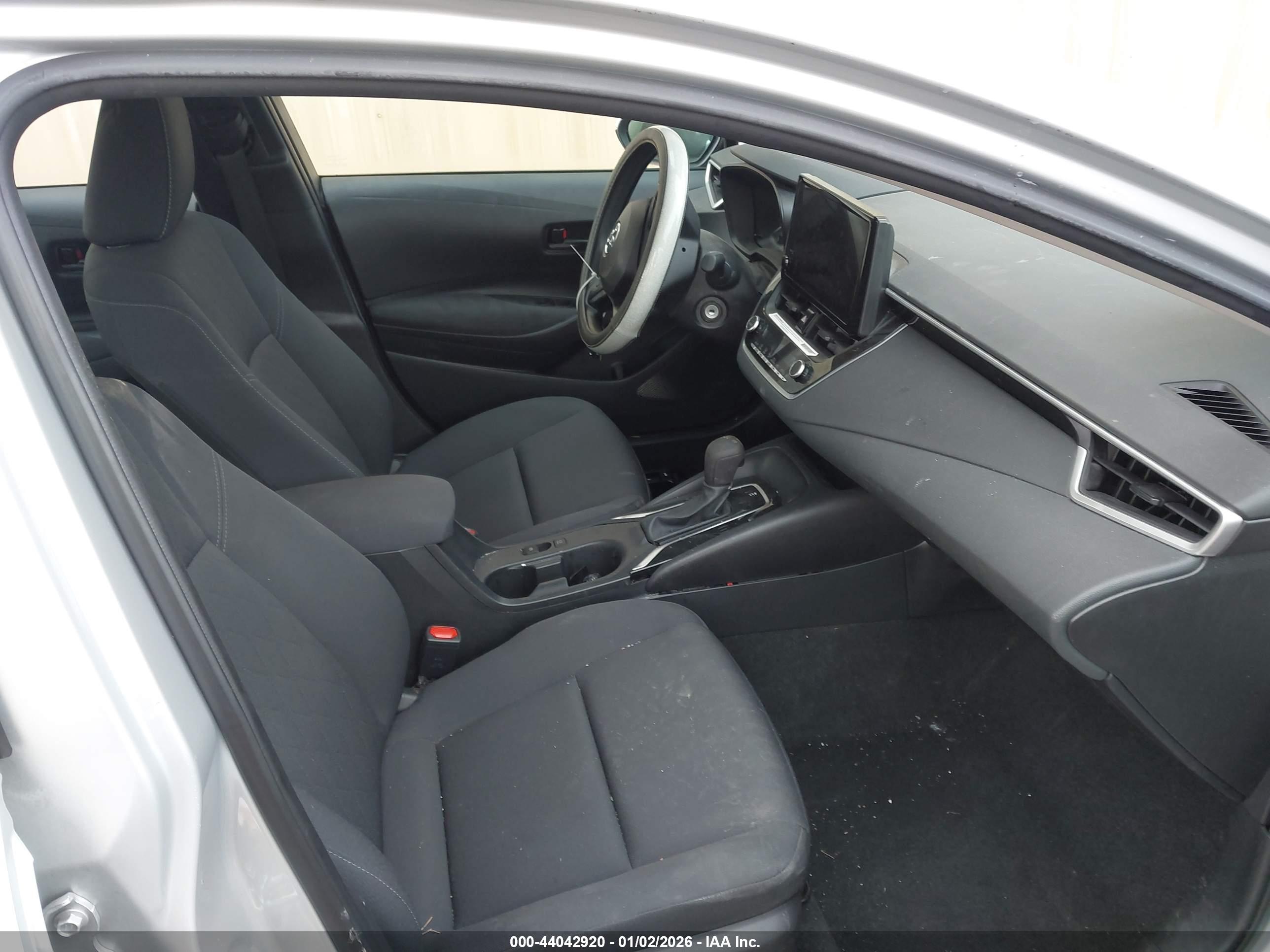 TOYOTA COROLLA image 5