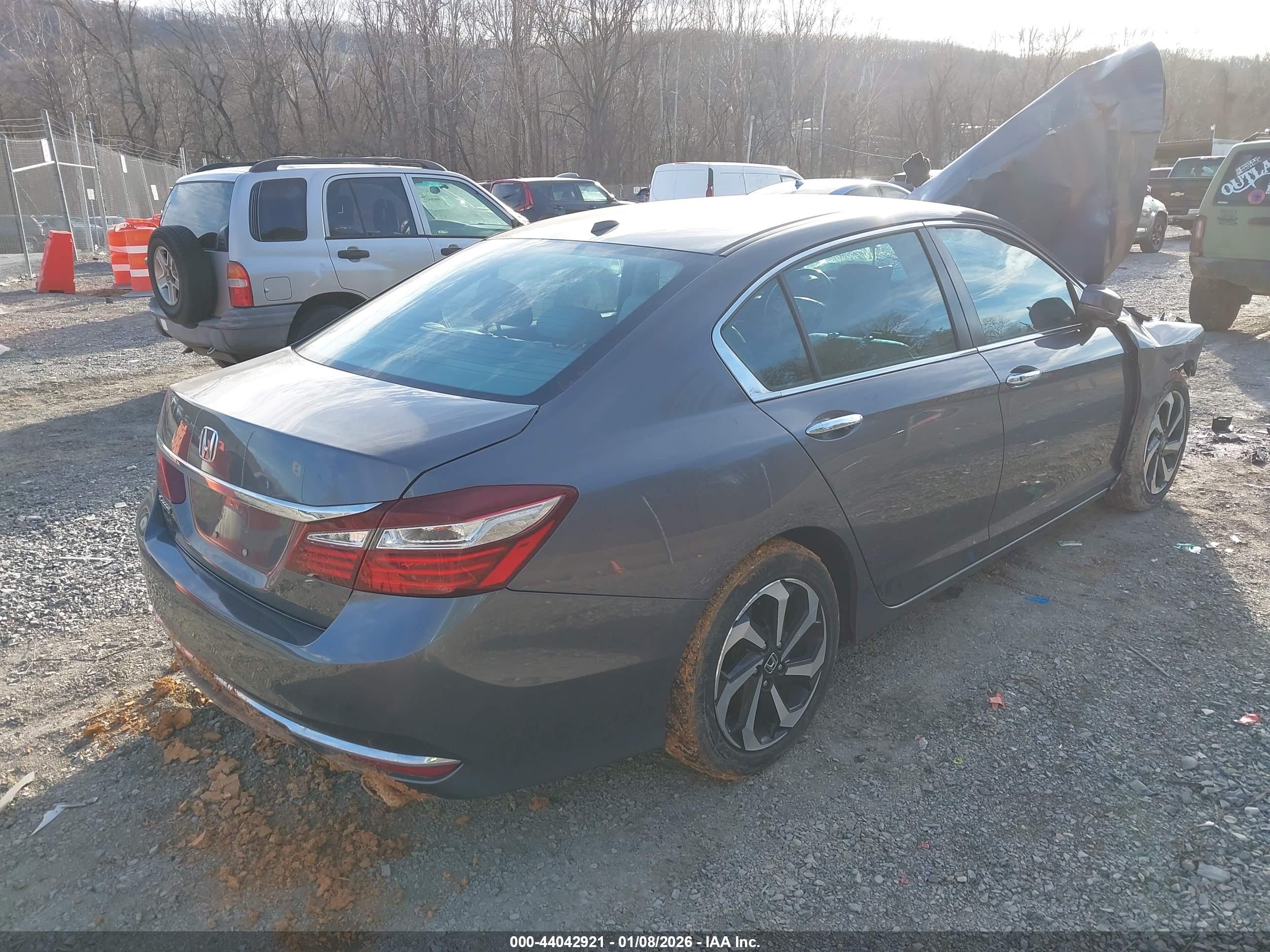 HONDA ACCORD image 4