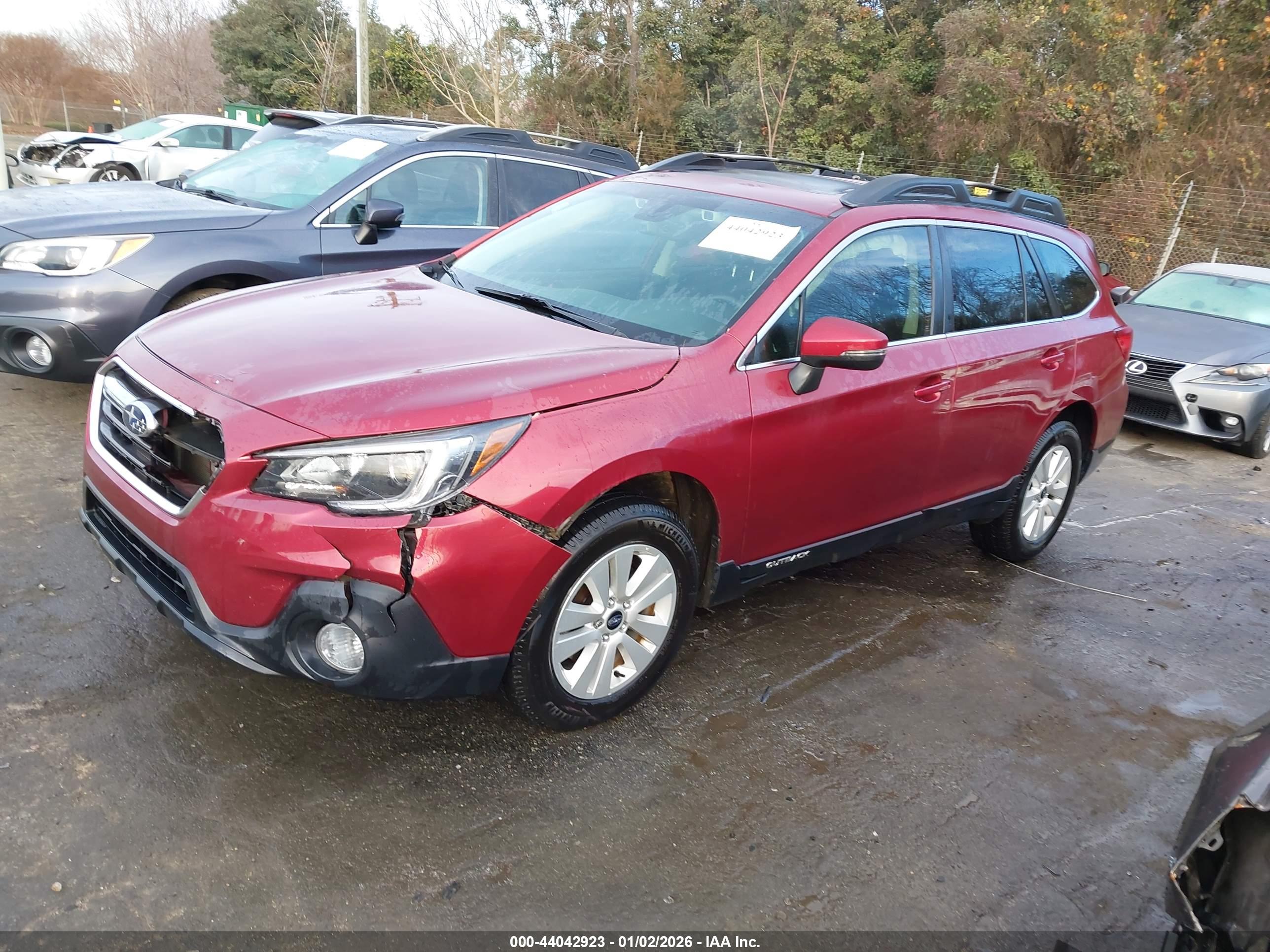 SUBARU OUTBACK image 2