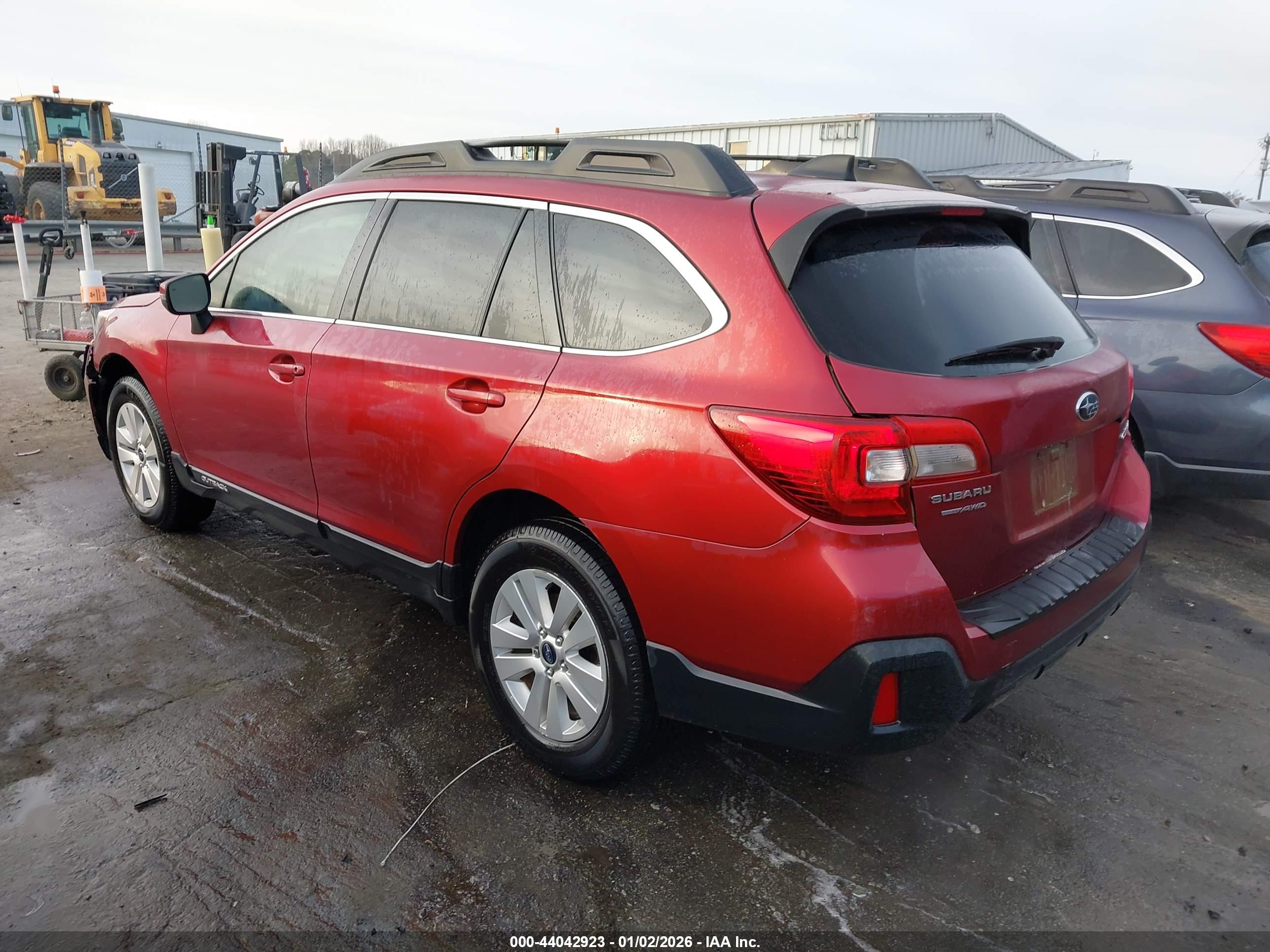 SUBARU OUTBACK image 3