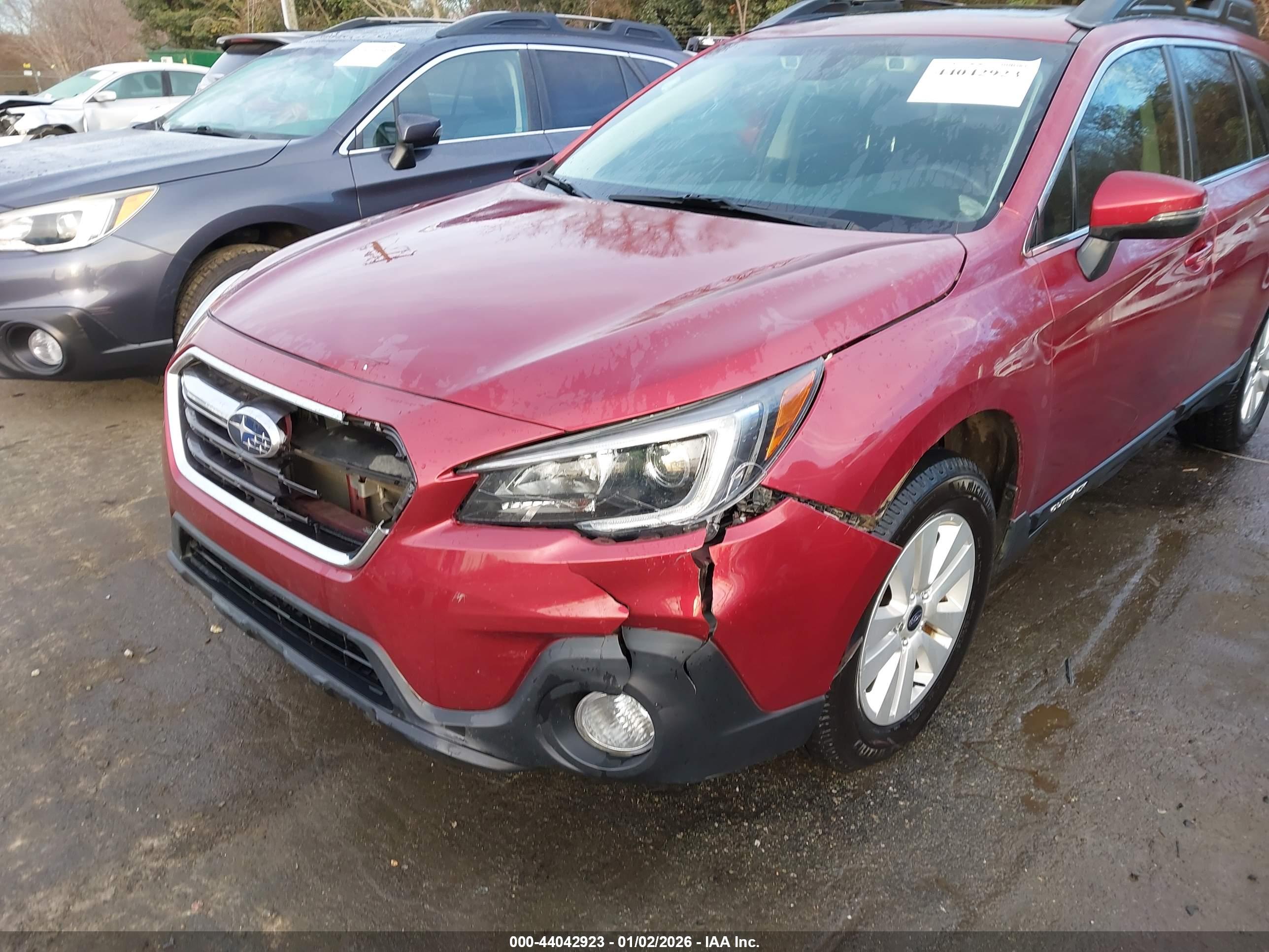 SUBARU OUTBACK image 6