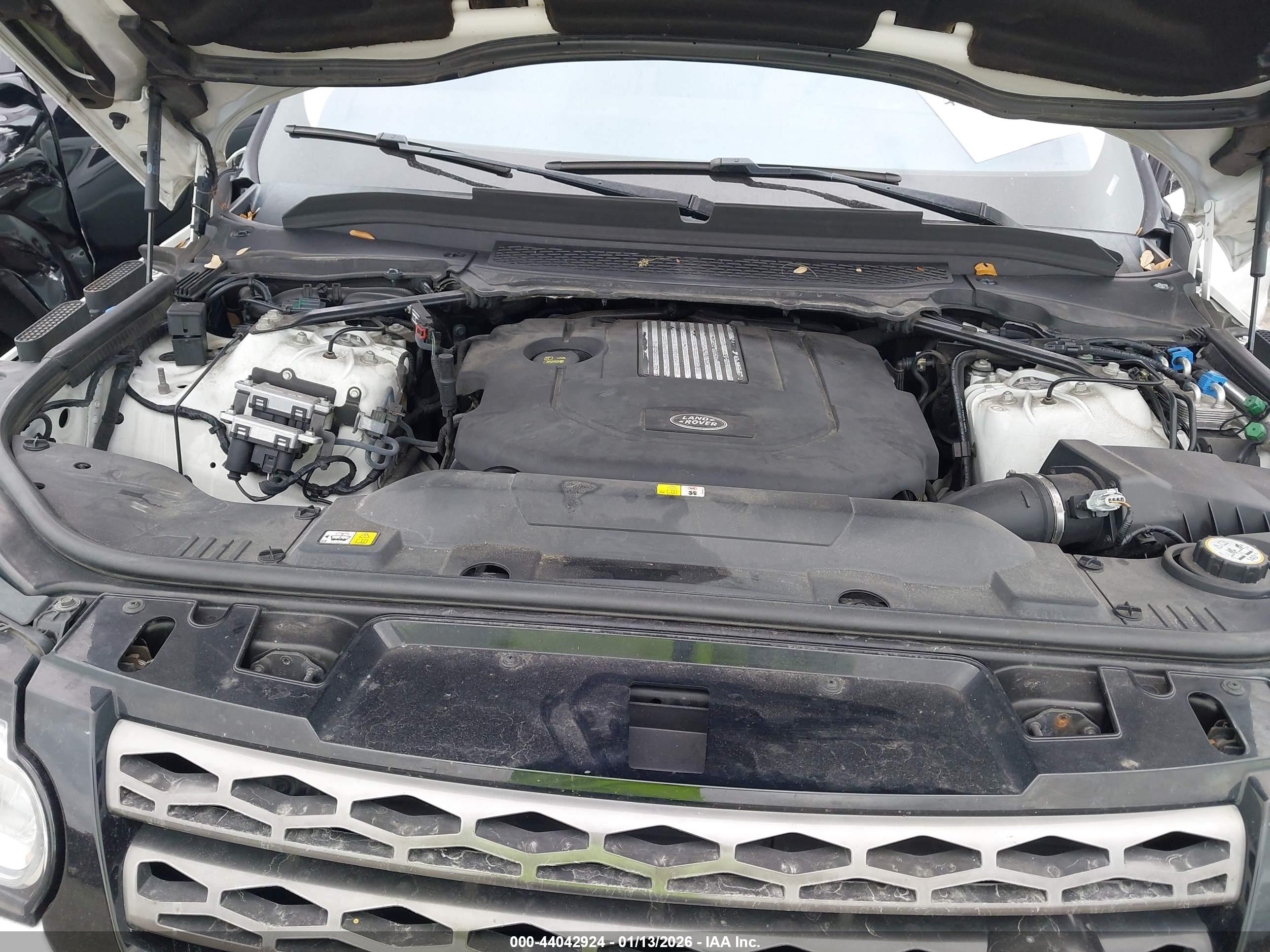LAND ROVER image 10