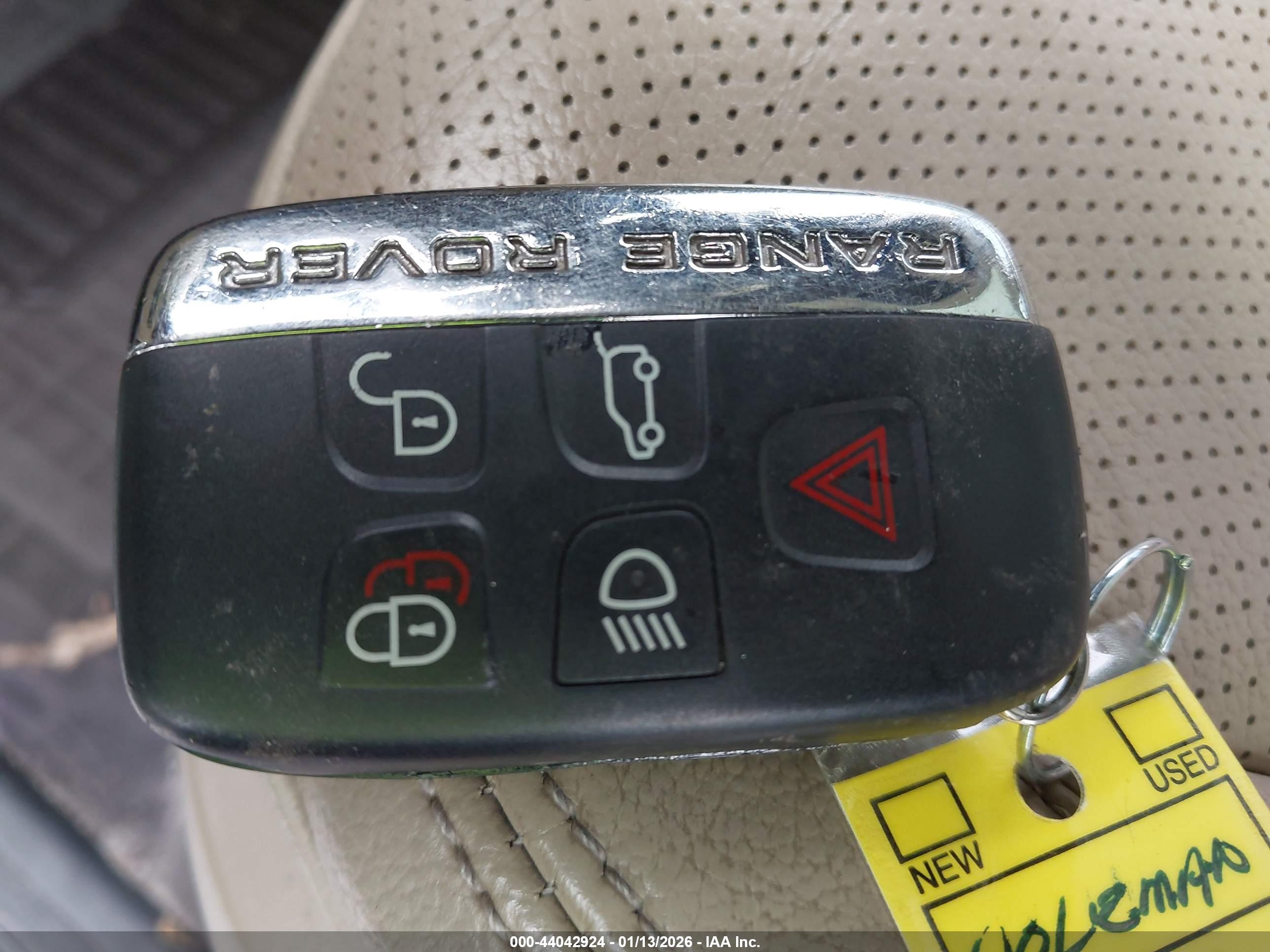 LAND ROVER image 11