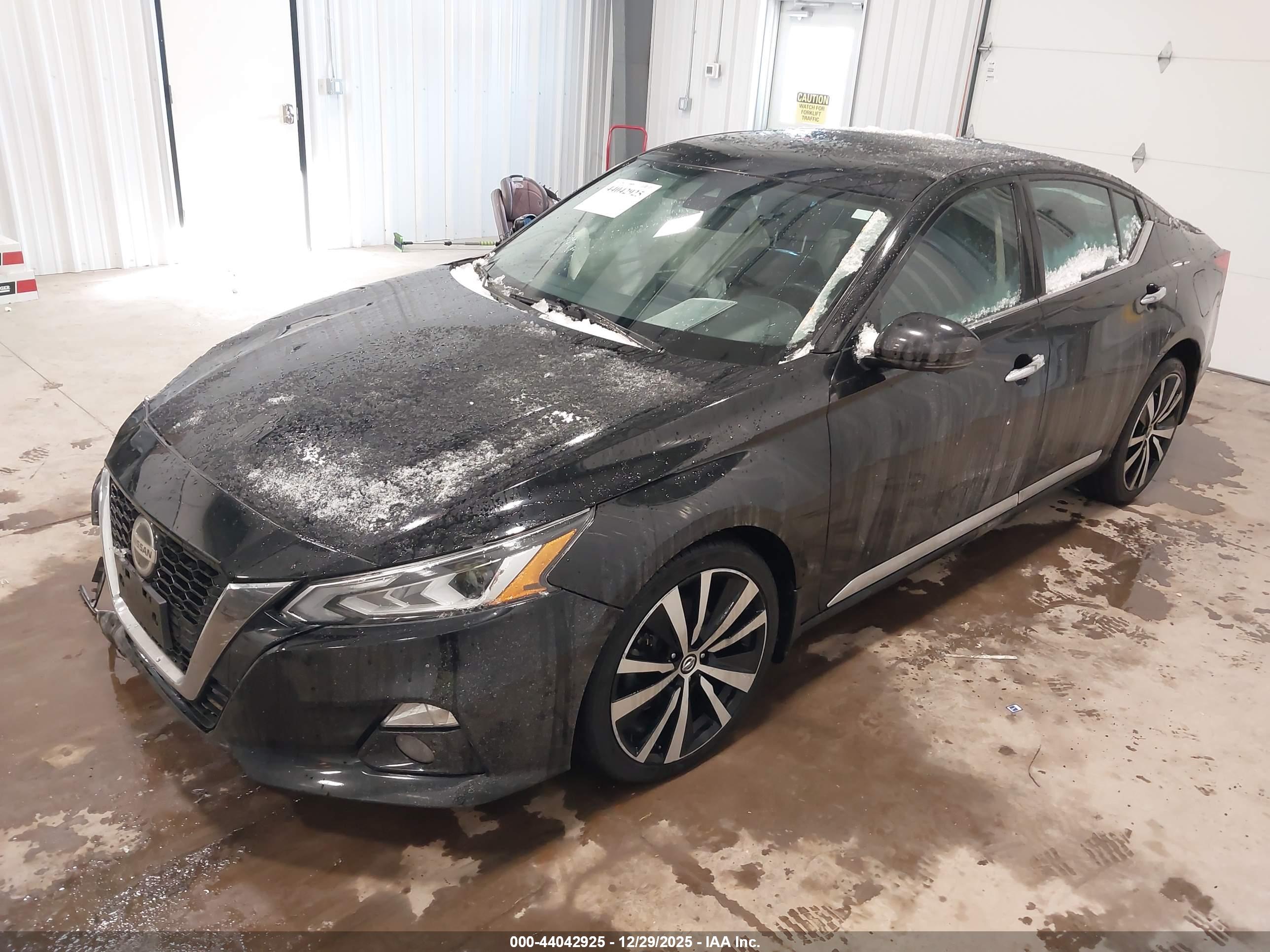 NISSAN ALTIMA image 2