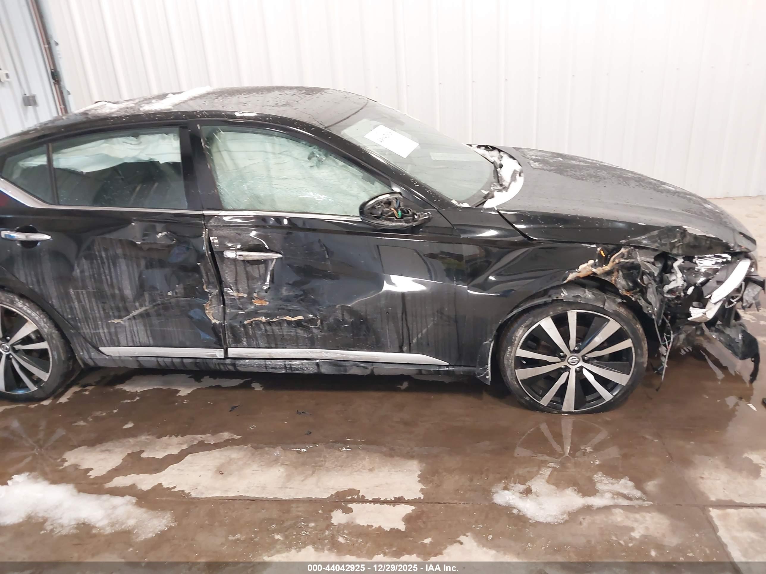 NISSAN ALTIMA image 6