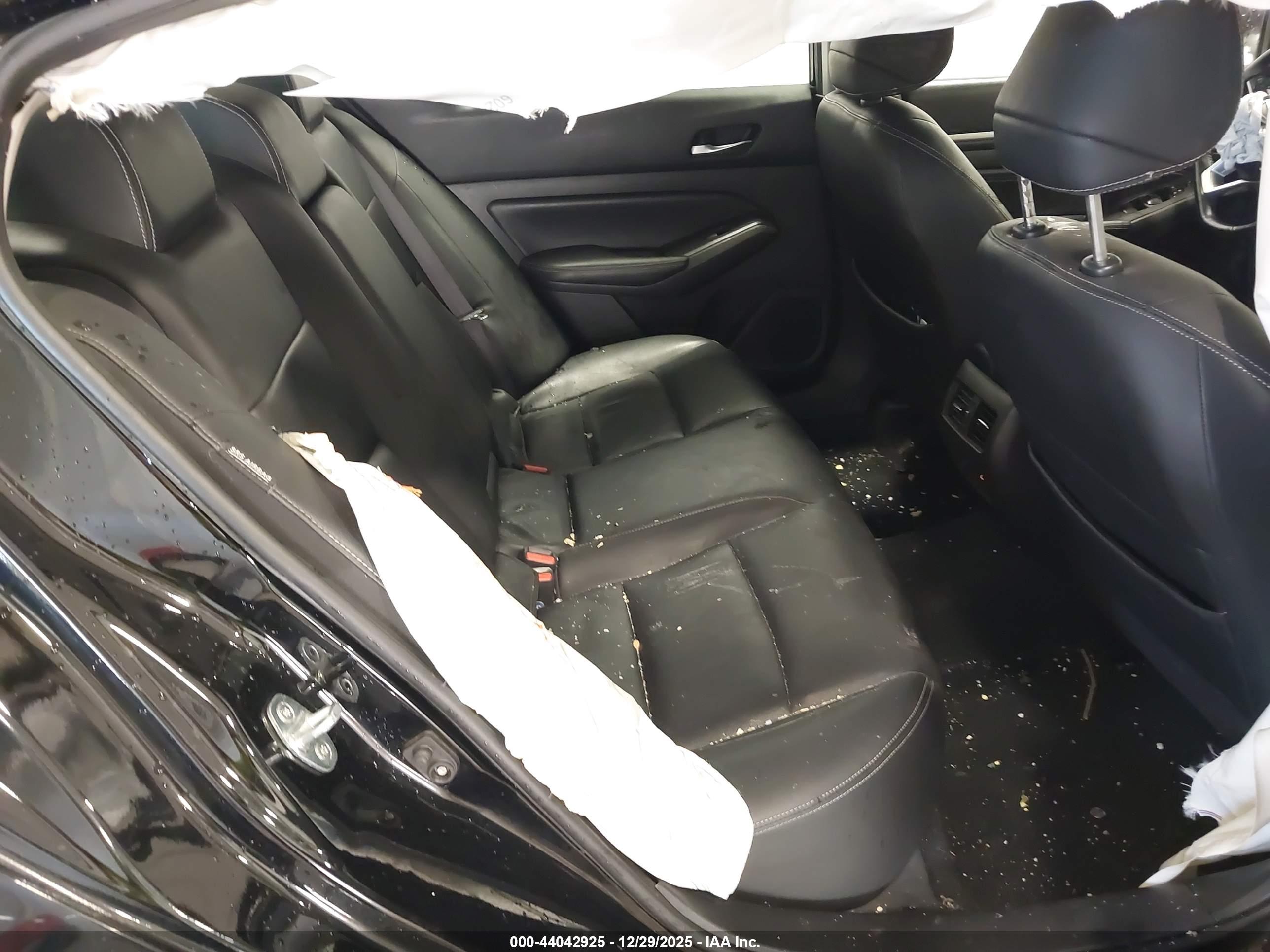 NISSAN ALTIMA image 8