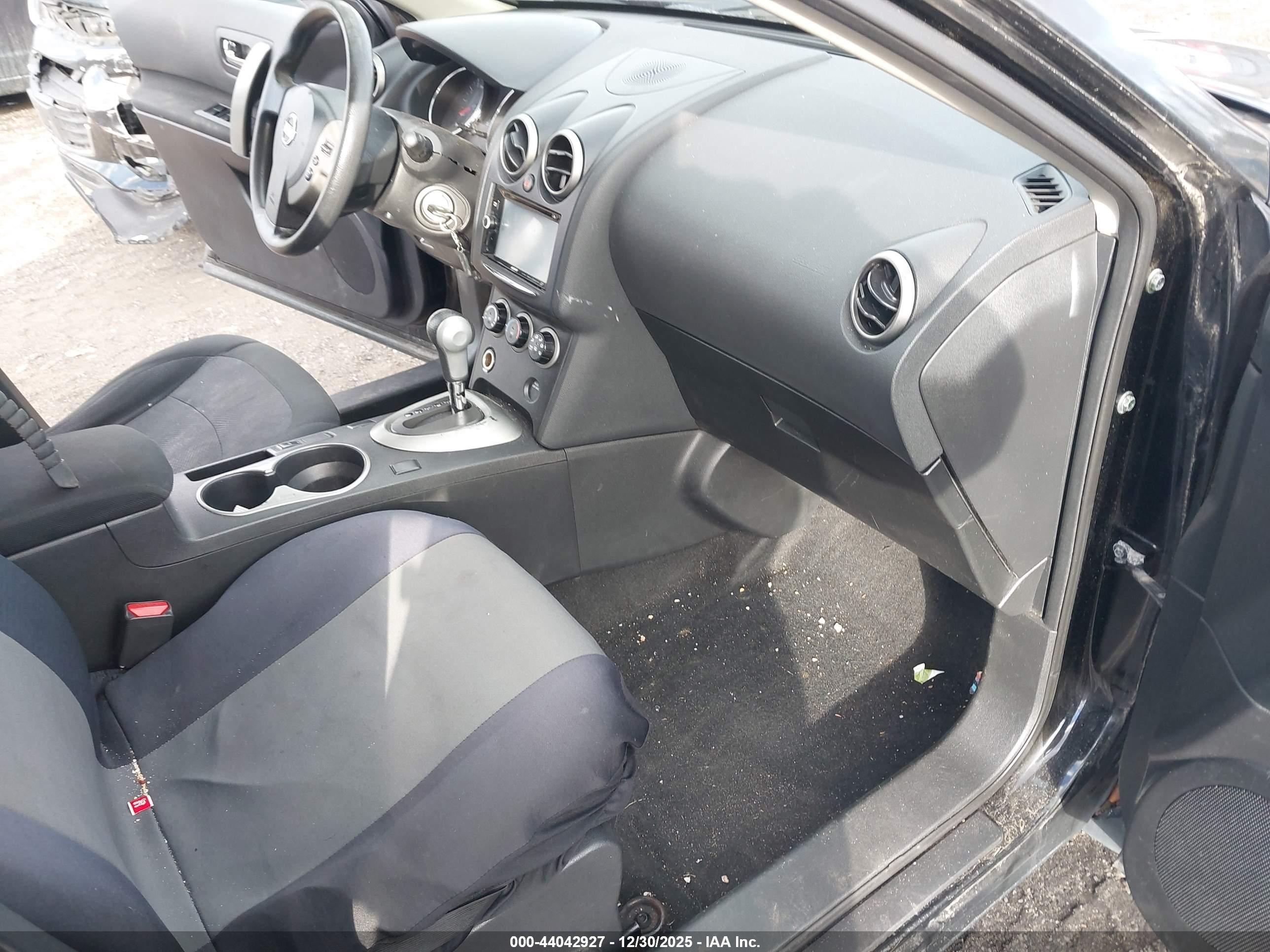 NISSAN ROGUE image 5