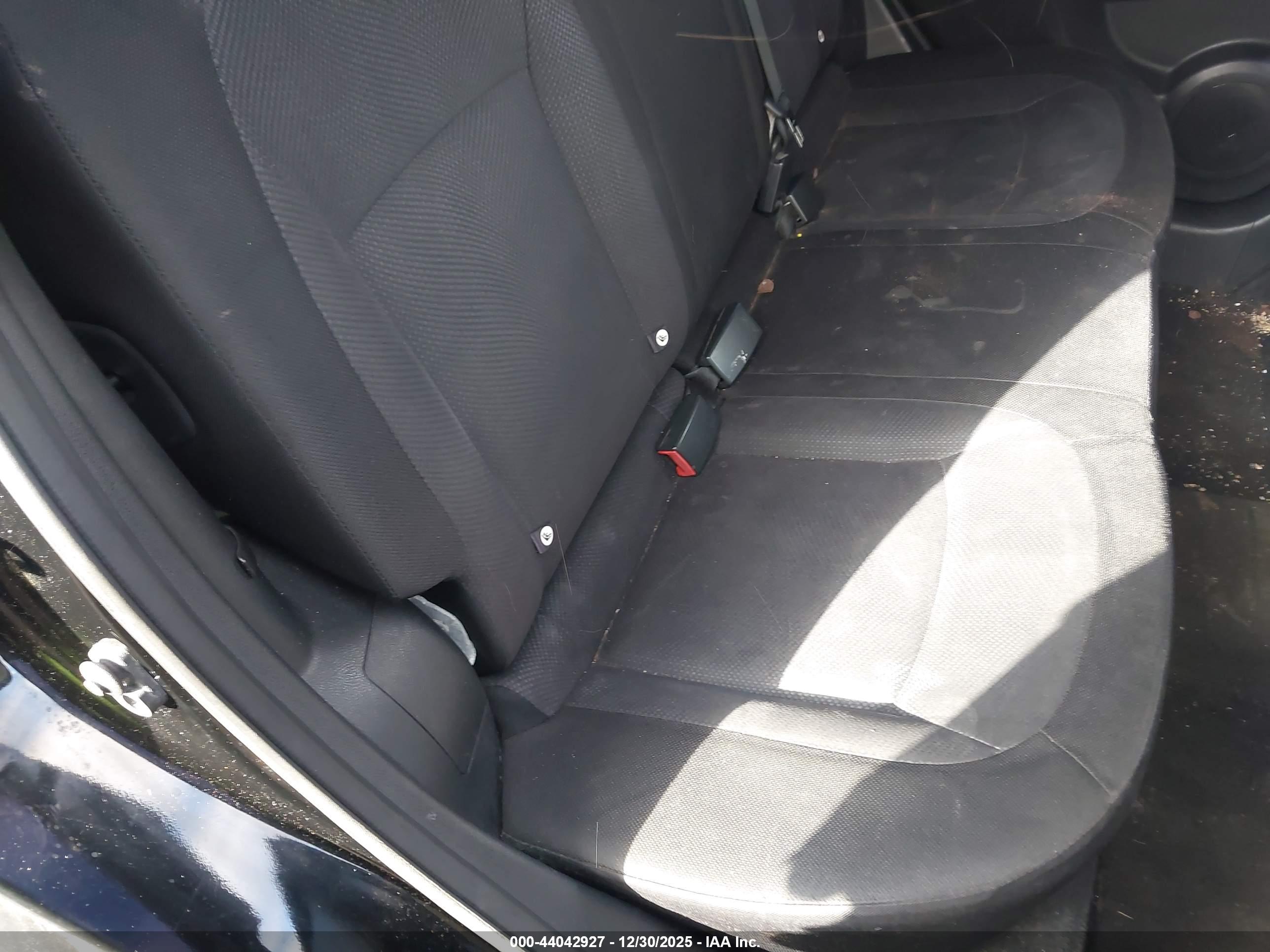 NISSAN ROGUE image 8