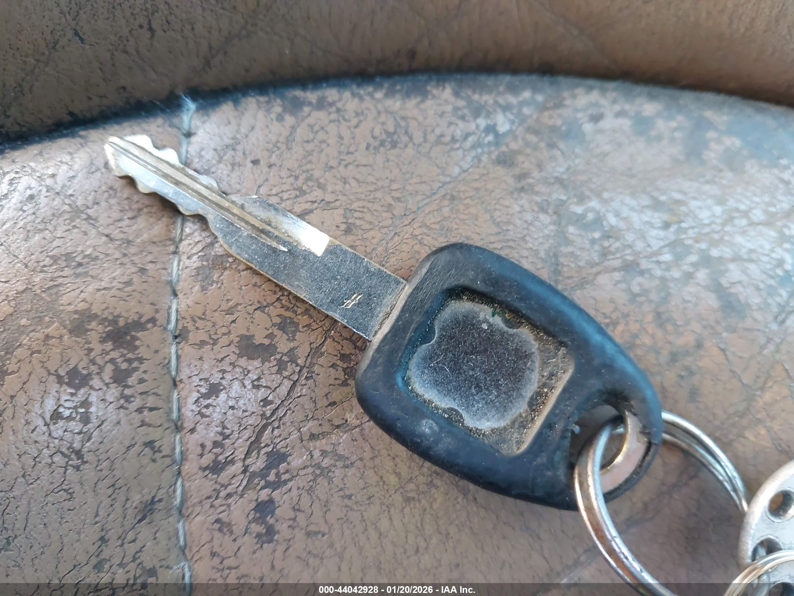 LINCOLN TOWN image 11