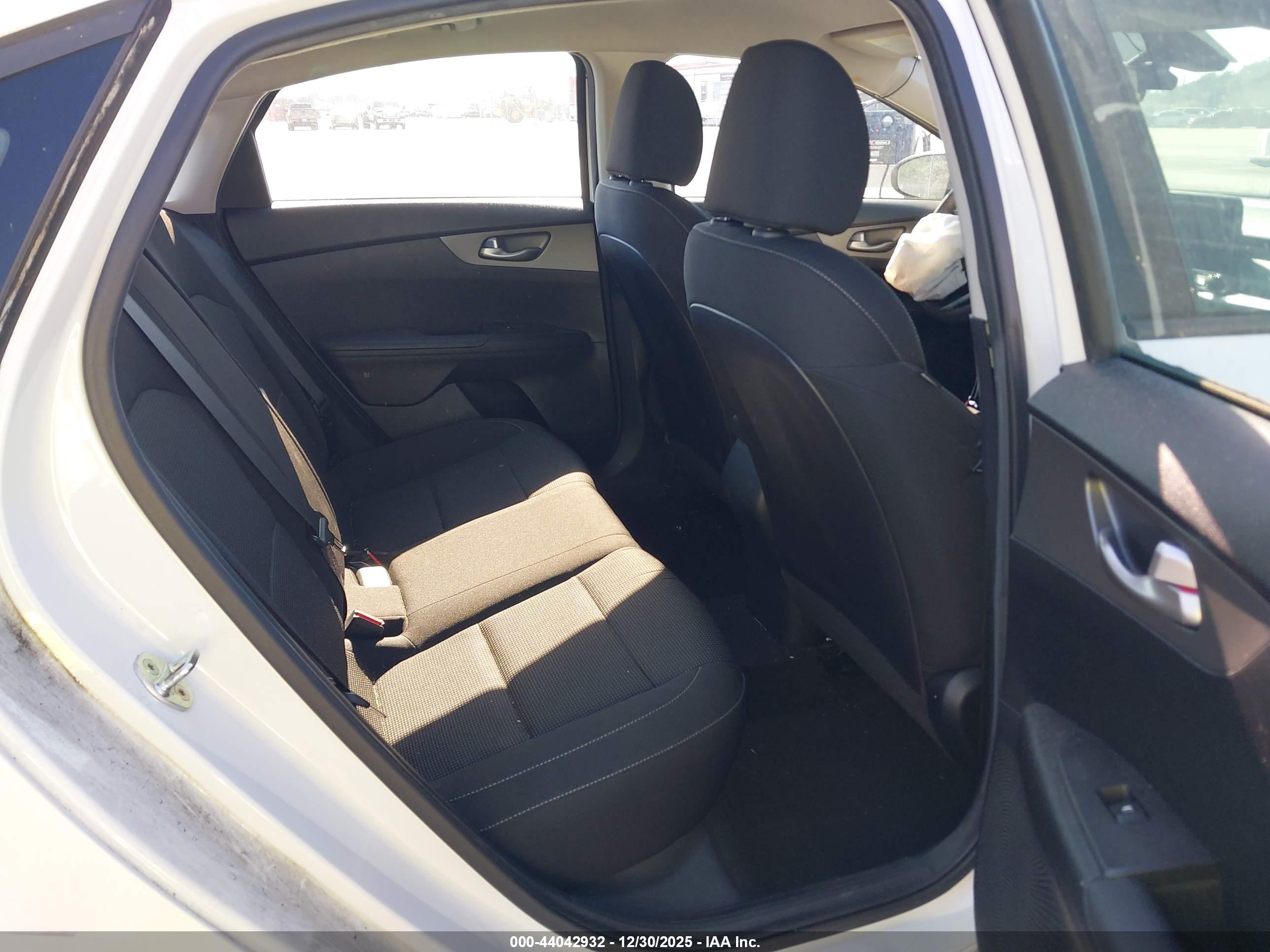 KIA FORTE image 8