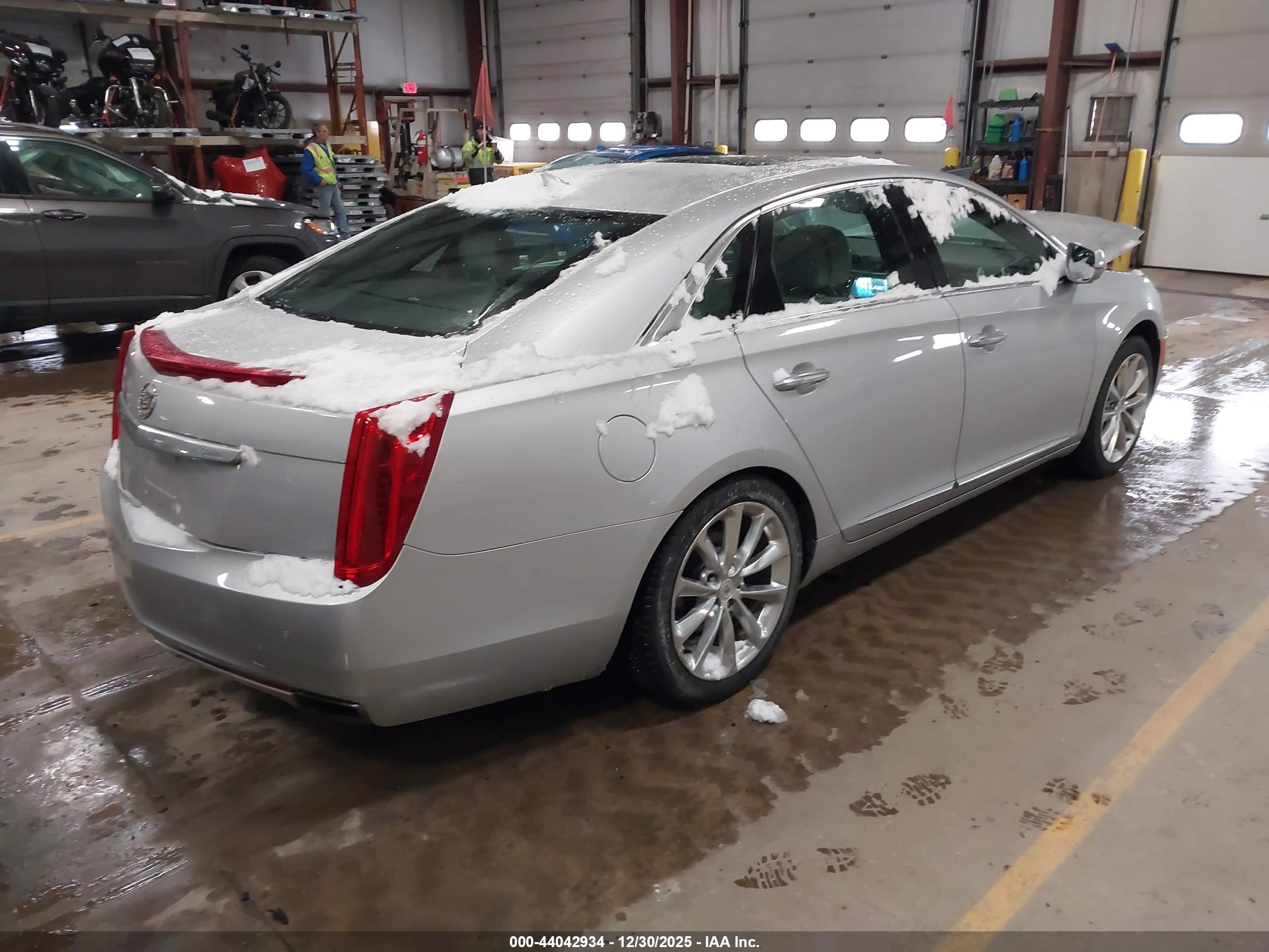 CADILLAC XTS image 4