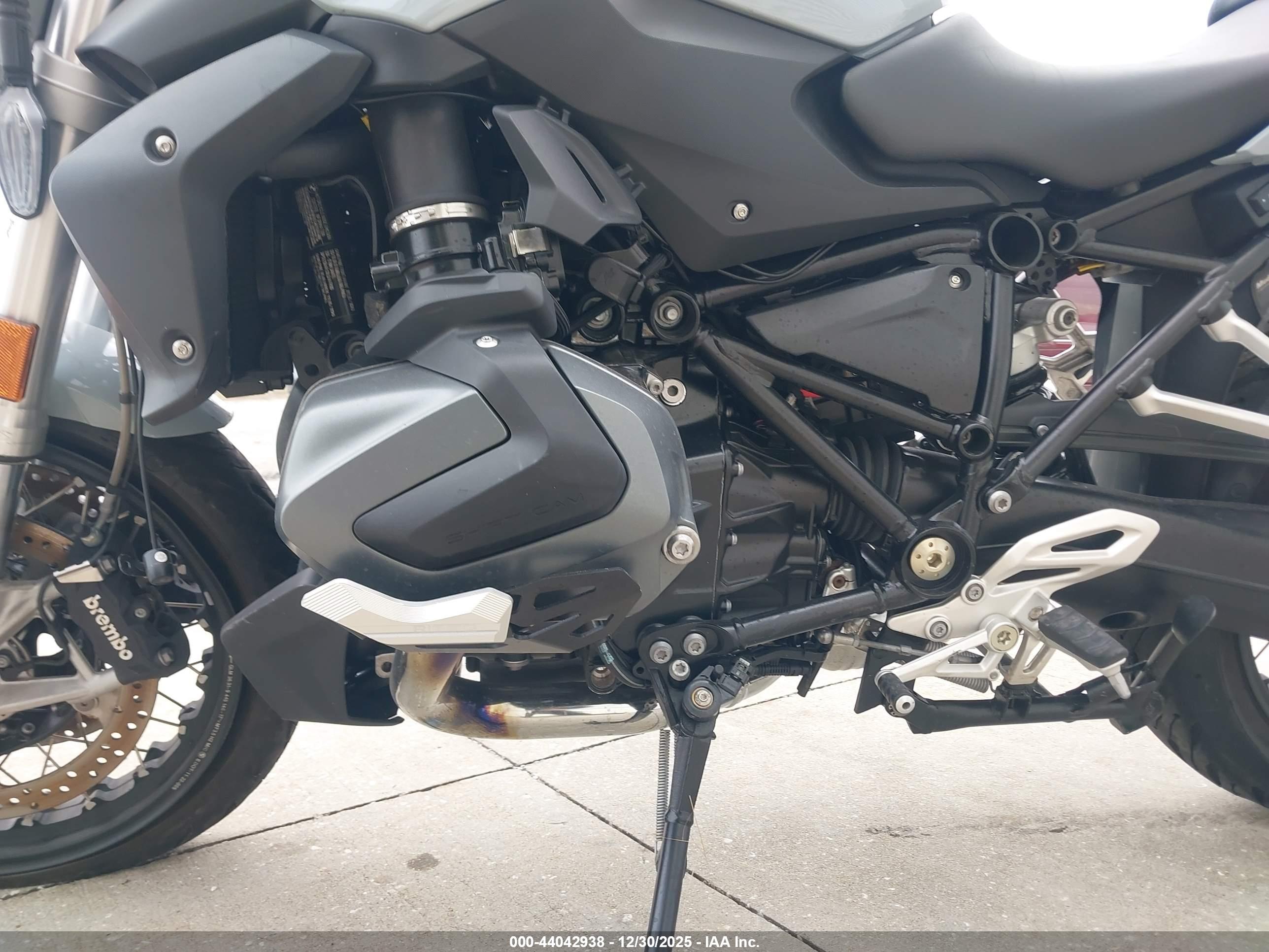 BMW R image 9