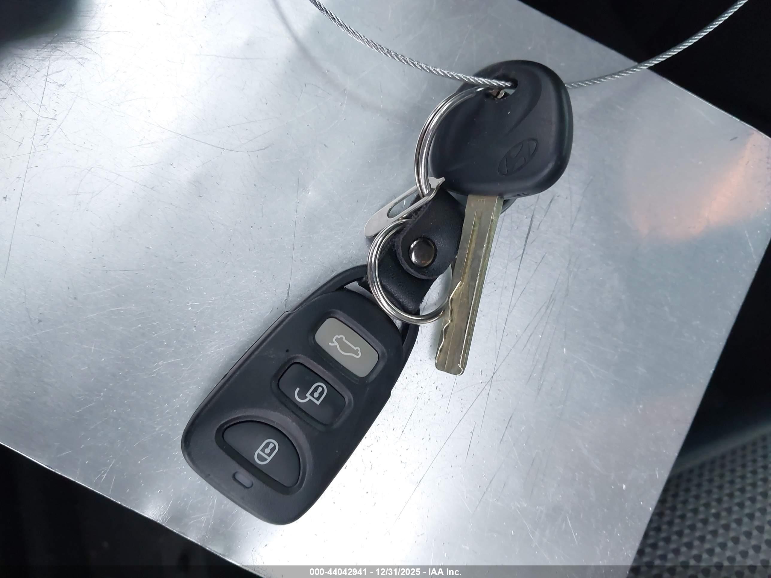 HYUNDAI SONATA image 11