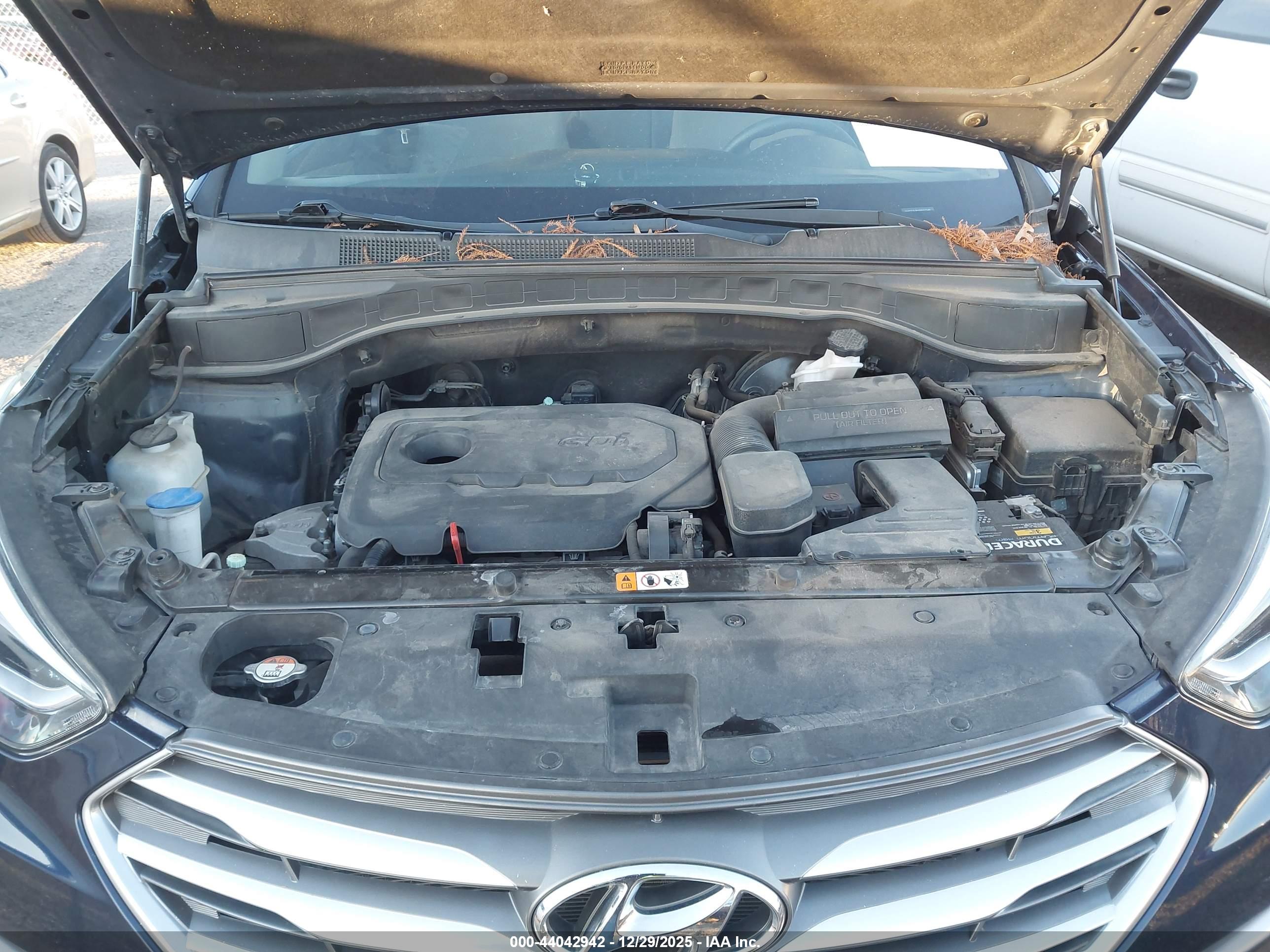 HYUNDAI SANTA image 10