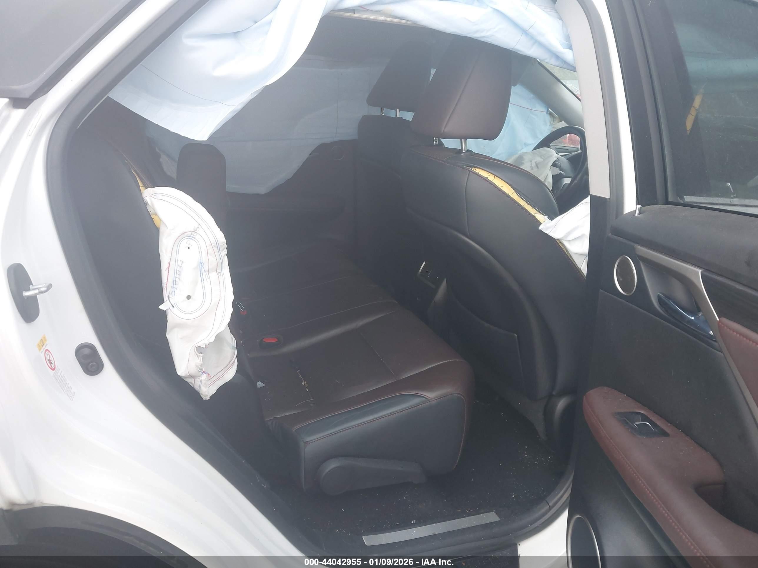 LEXUS RX image 8