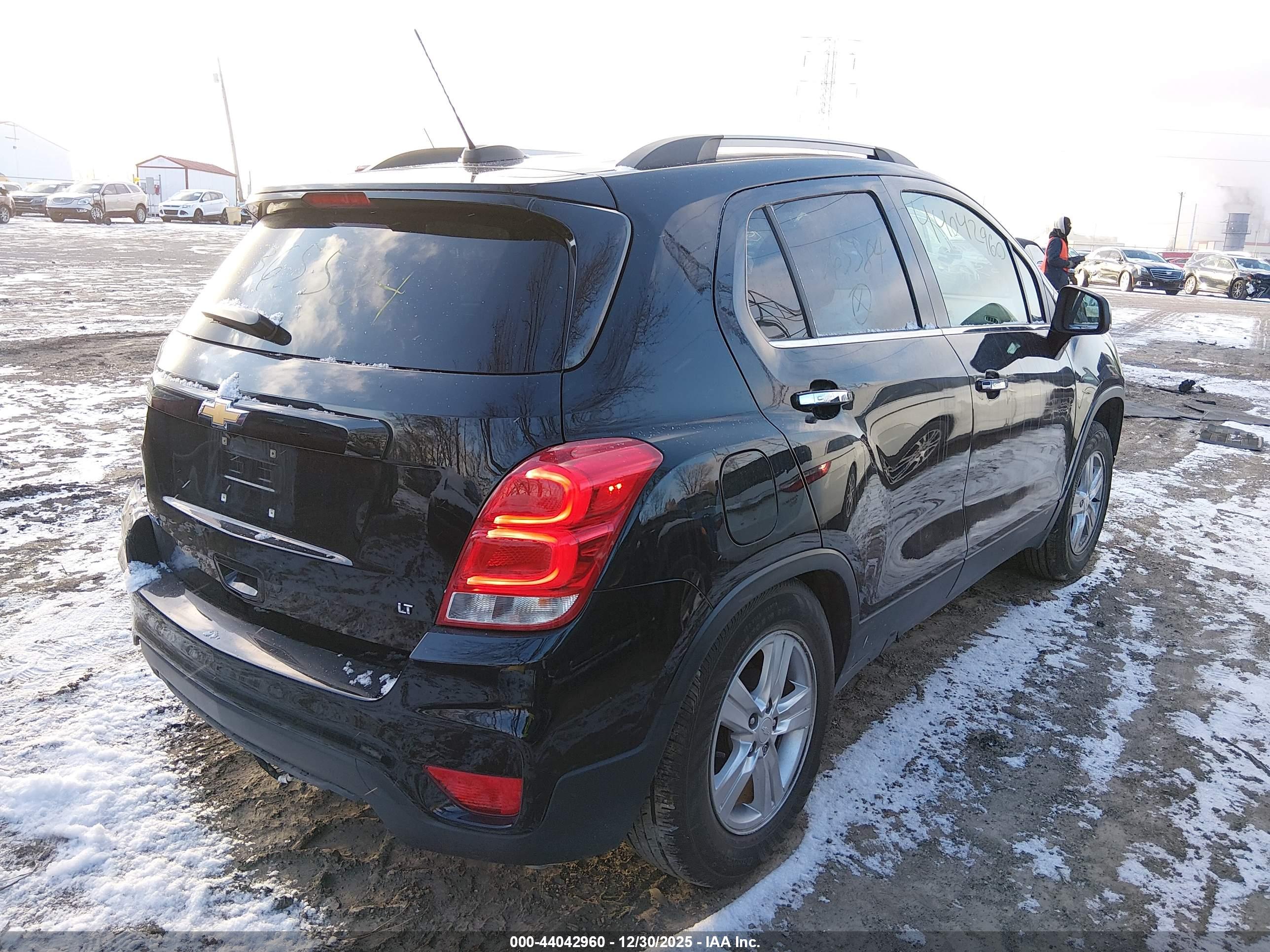 CHEVROLET TRAX image 4
