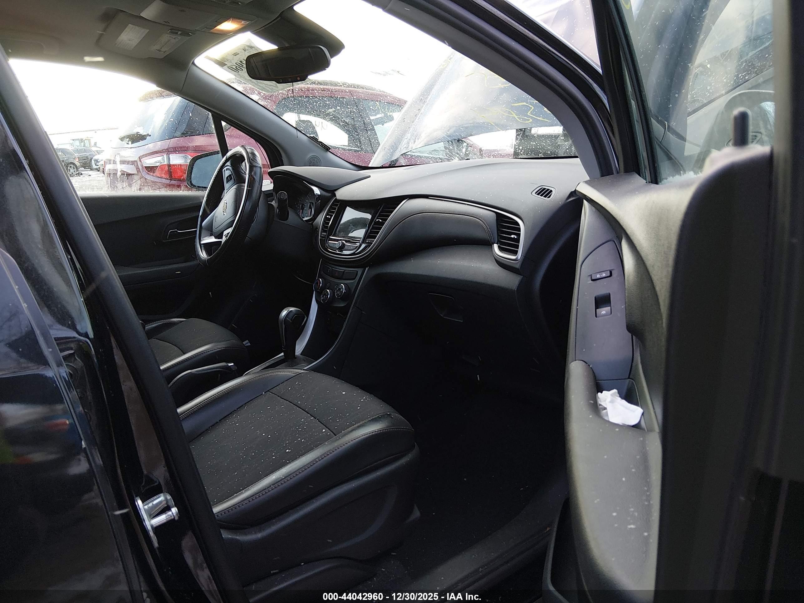 CHEVROLET TRAX image 5